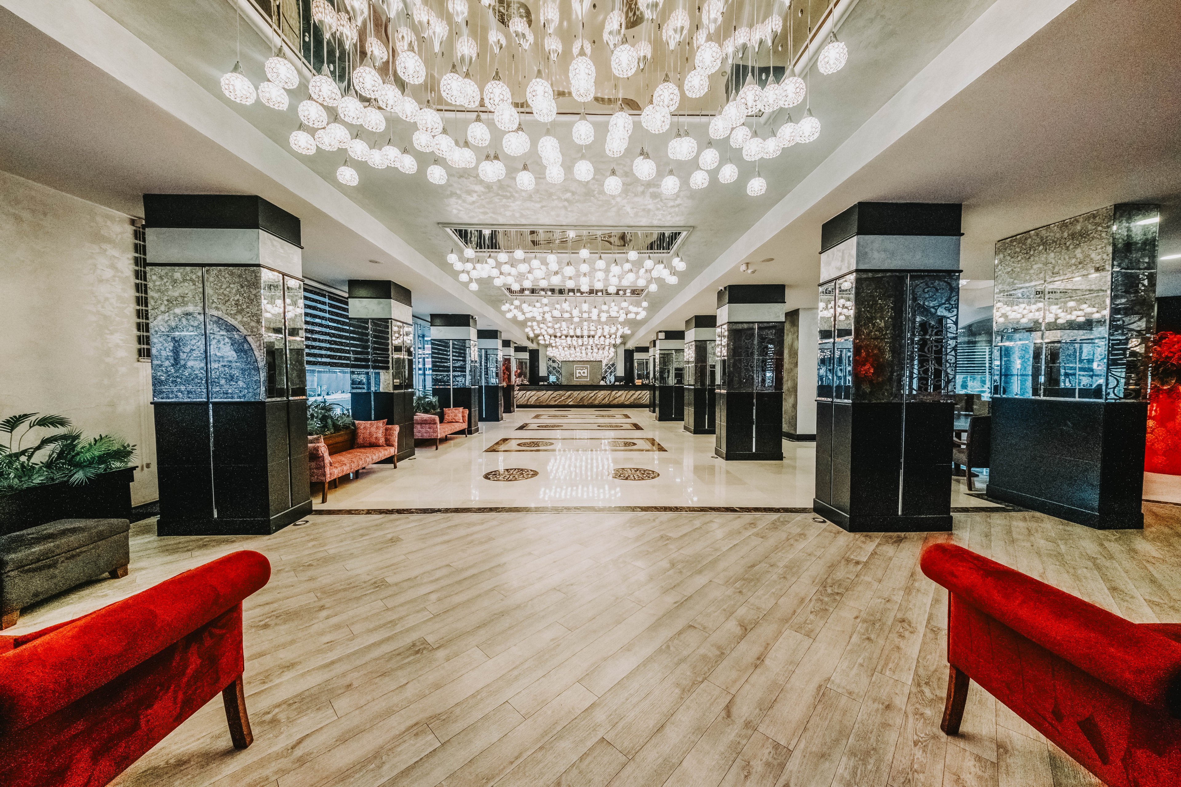 Grand Ideal Premium Hotel