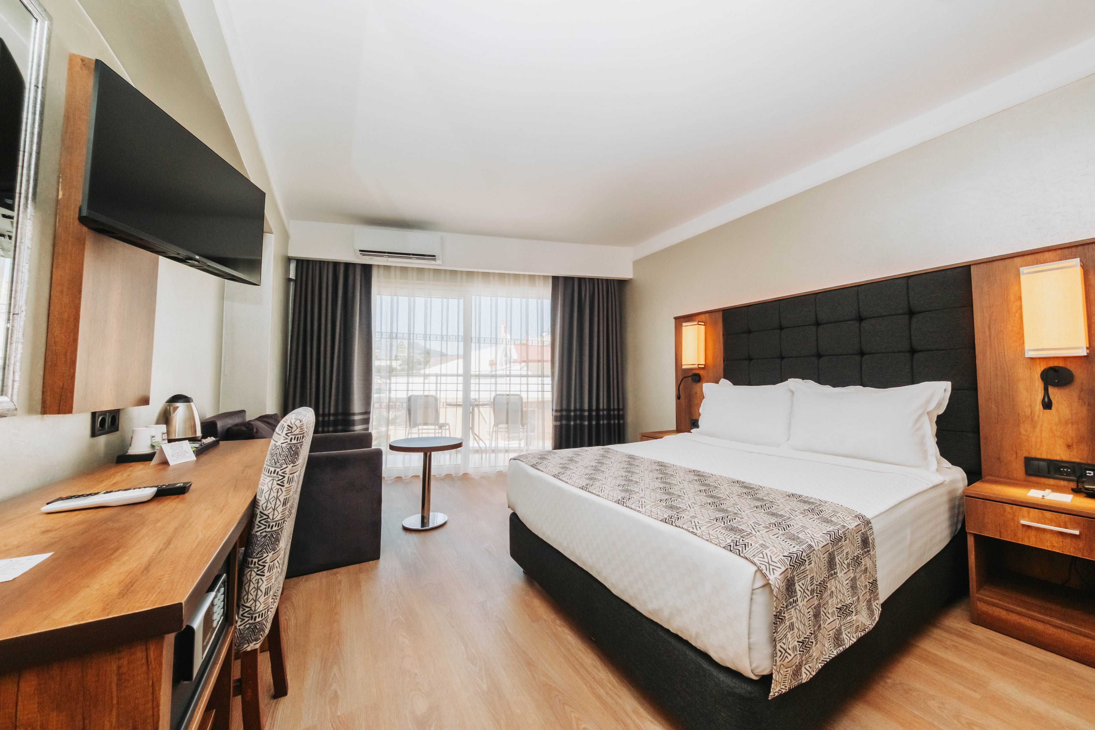 Grand Ideal Premium Hotel