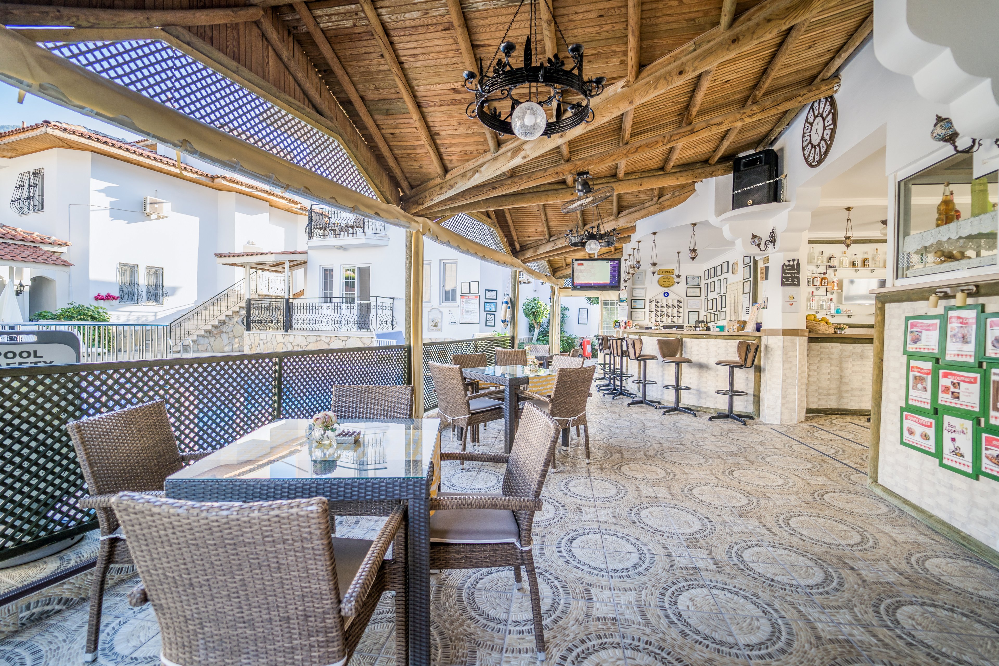 Moonlight Apartments