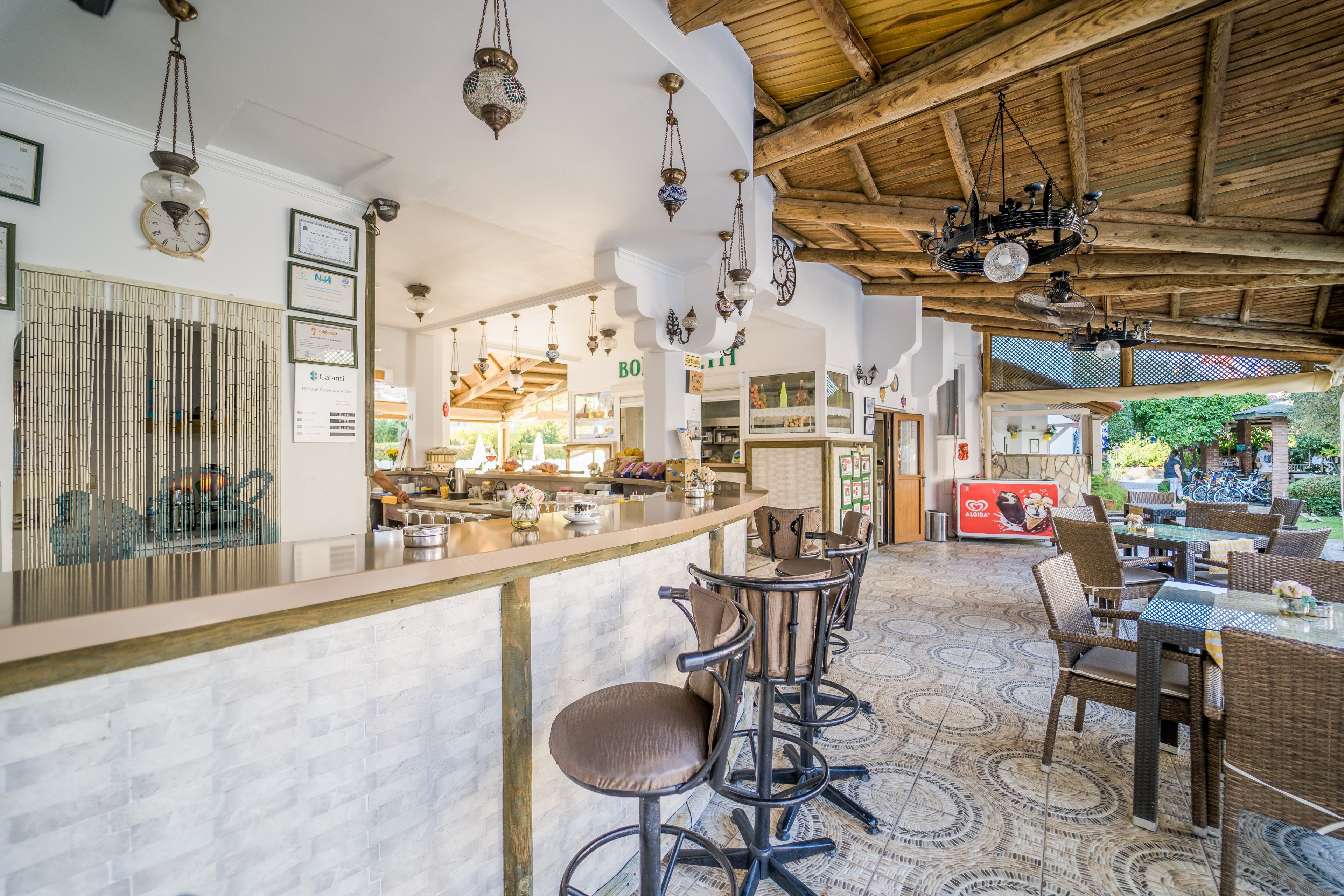 Moonlight Apartments