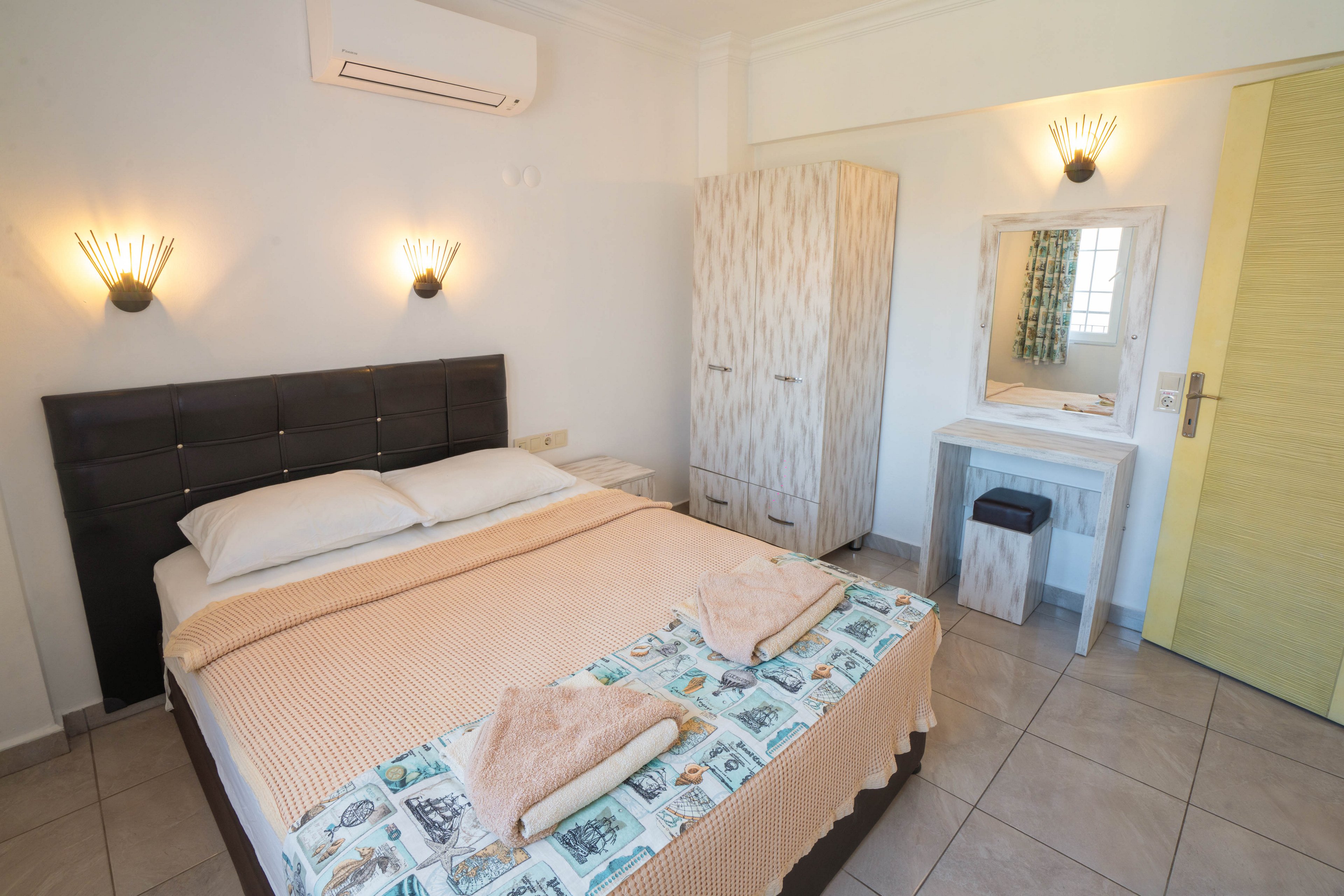 Moonlight Apartments