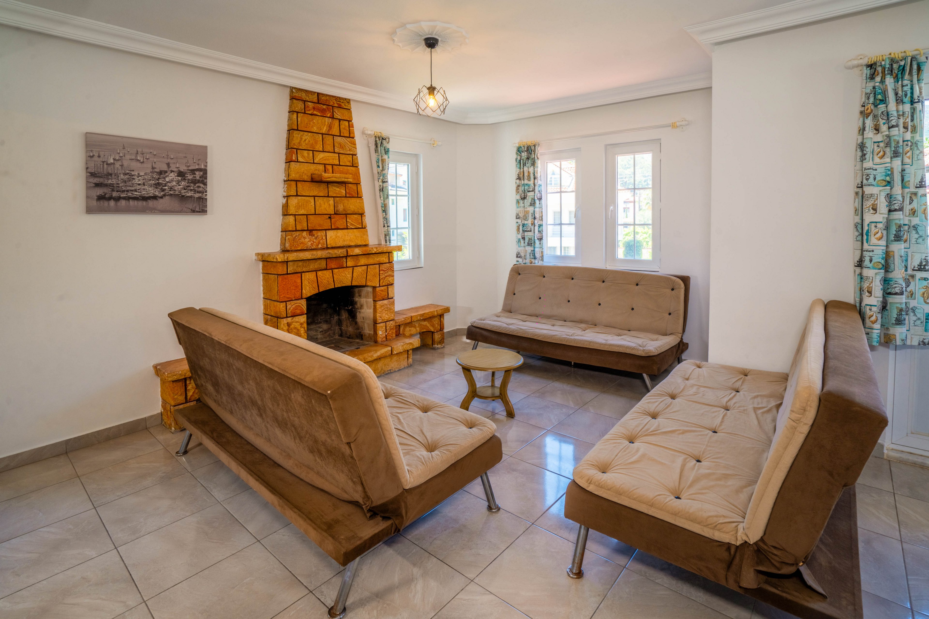 Moonlight Apartments