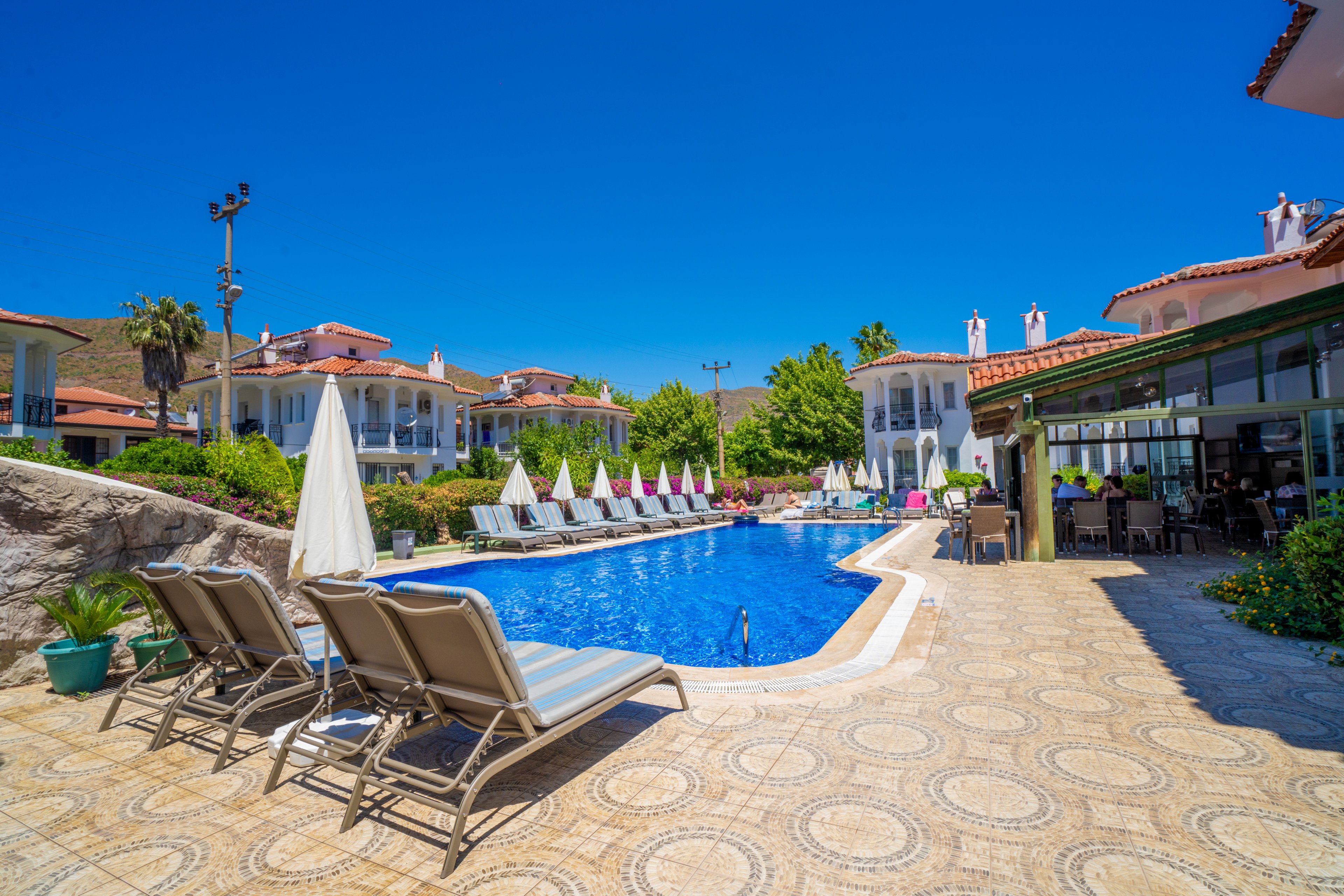 Moonlight Apartments