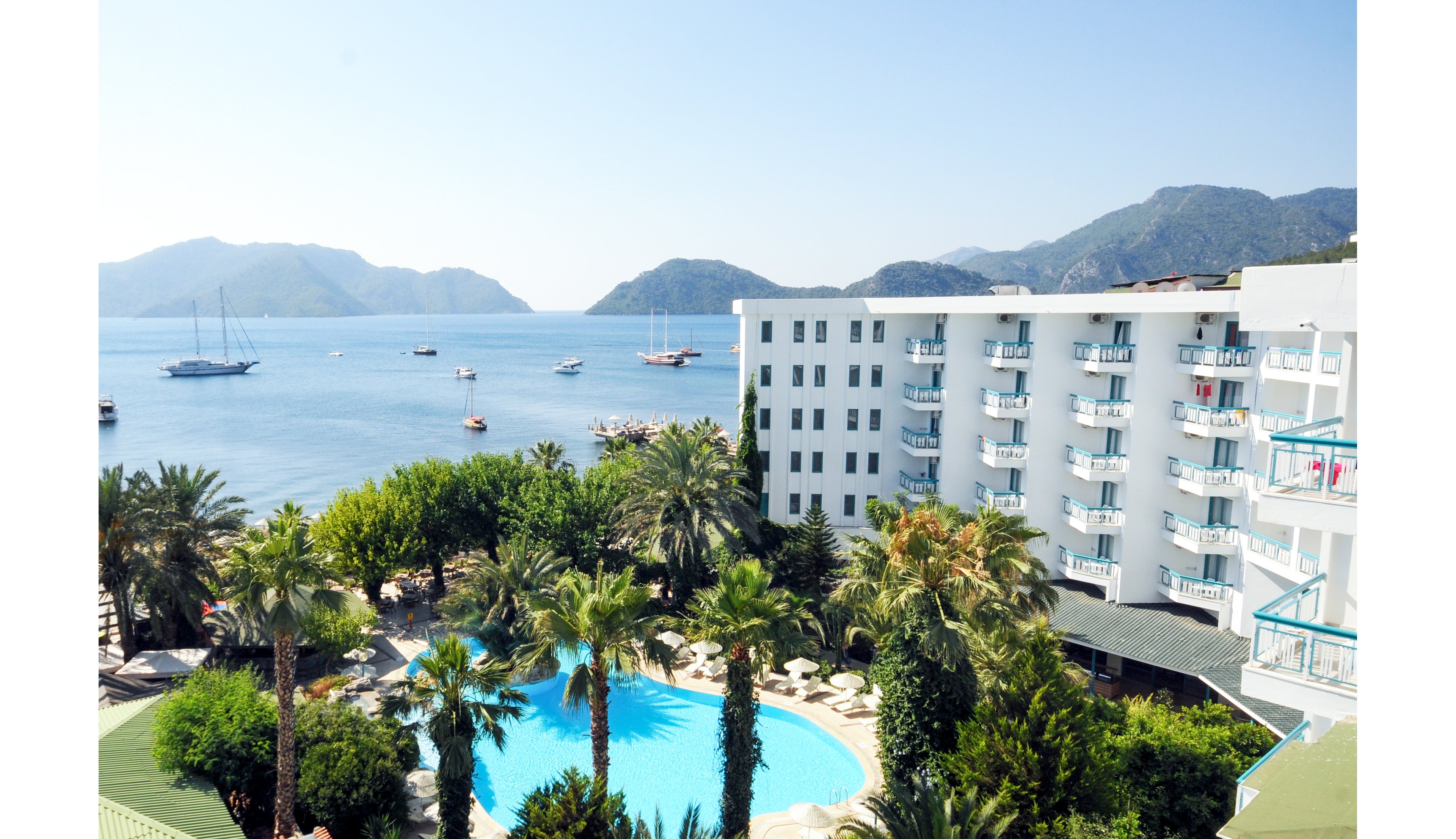 Tropical Beach Hotel