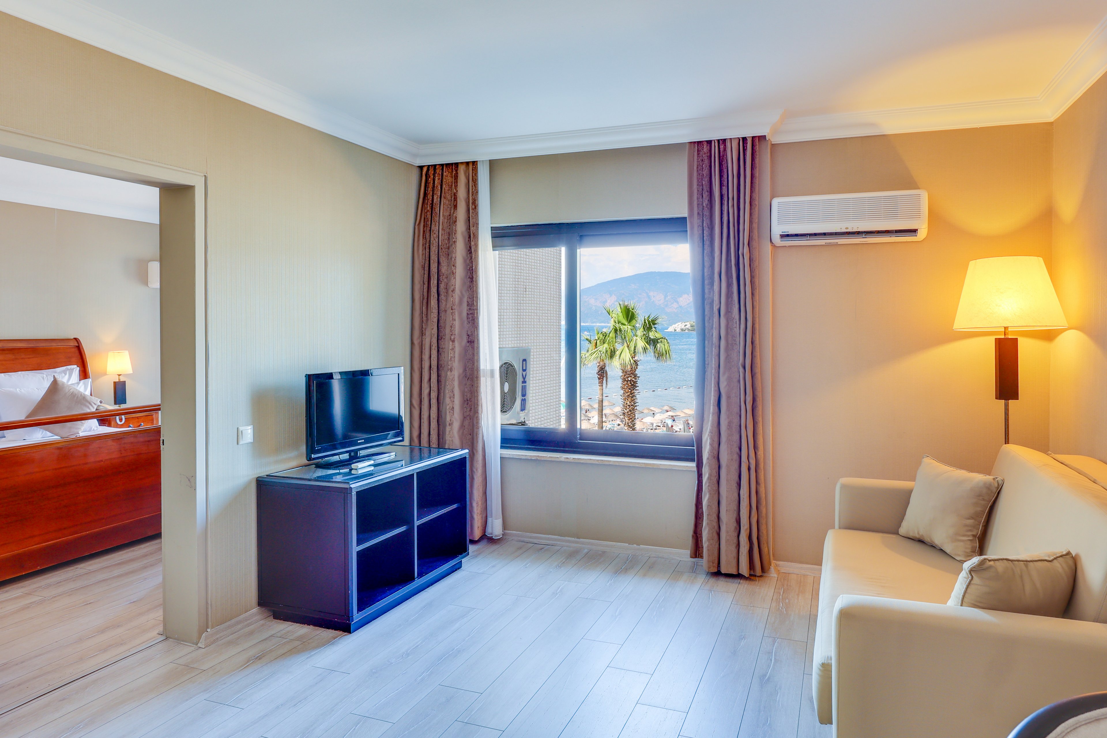 Faros Premium Beach Hotel