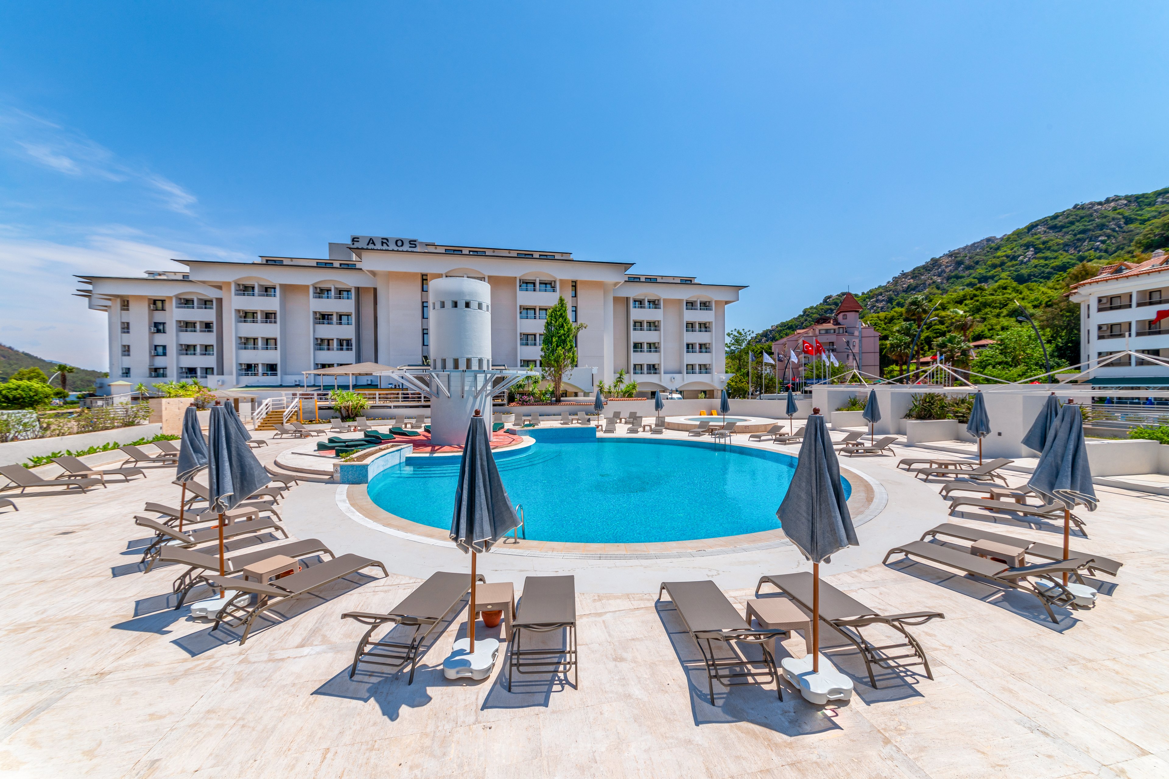 Faros Premium Beach Hotel
