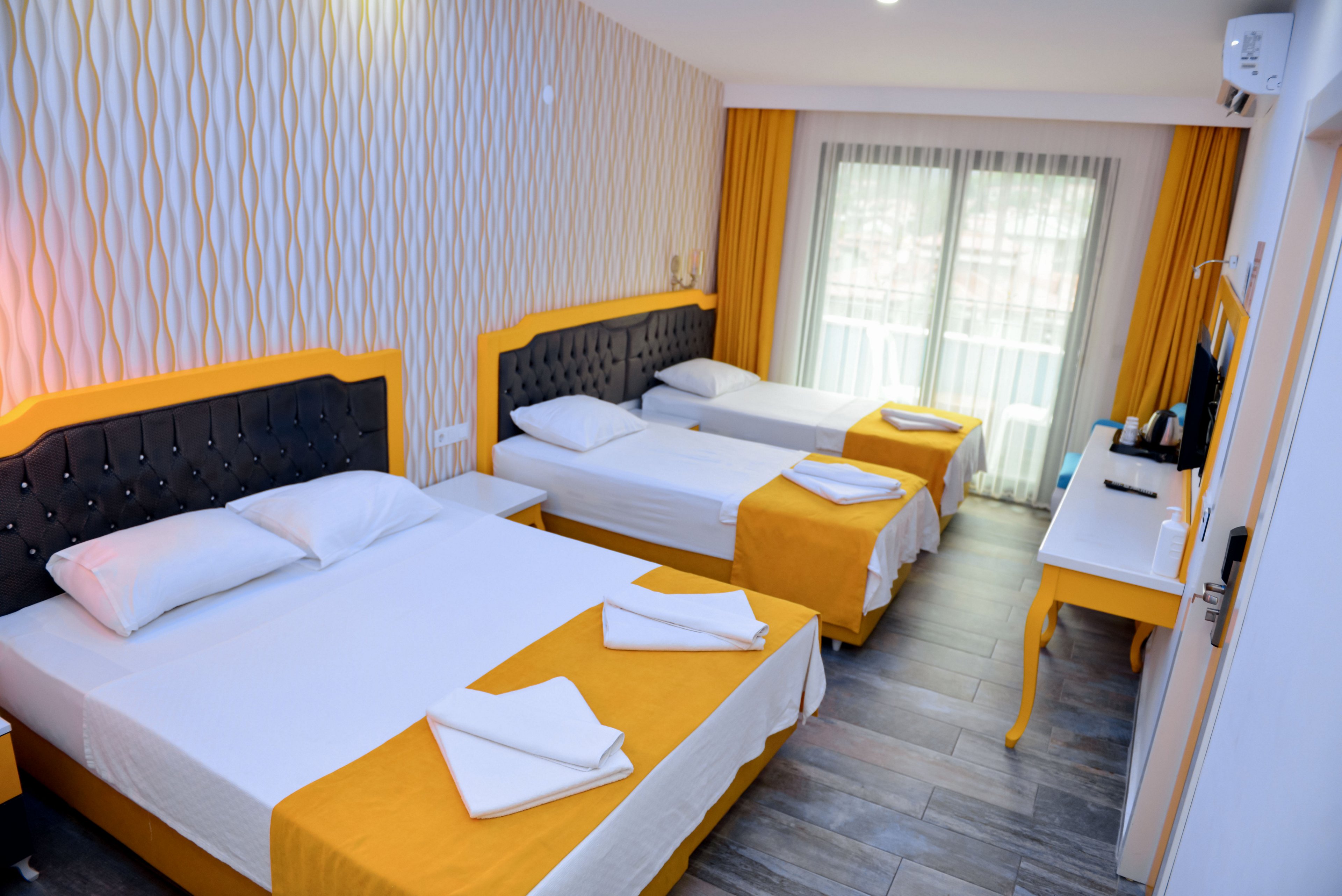 Yade Luxe Hotel
