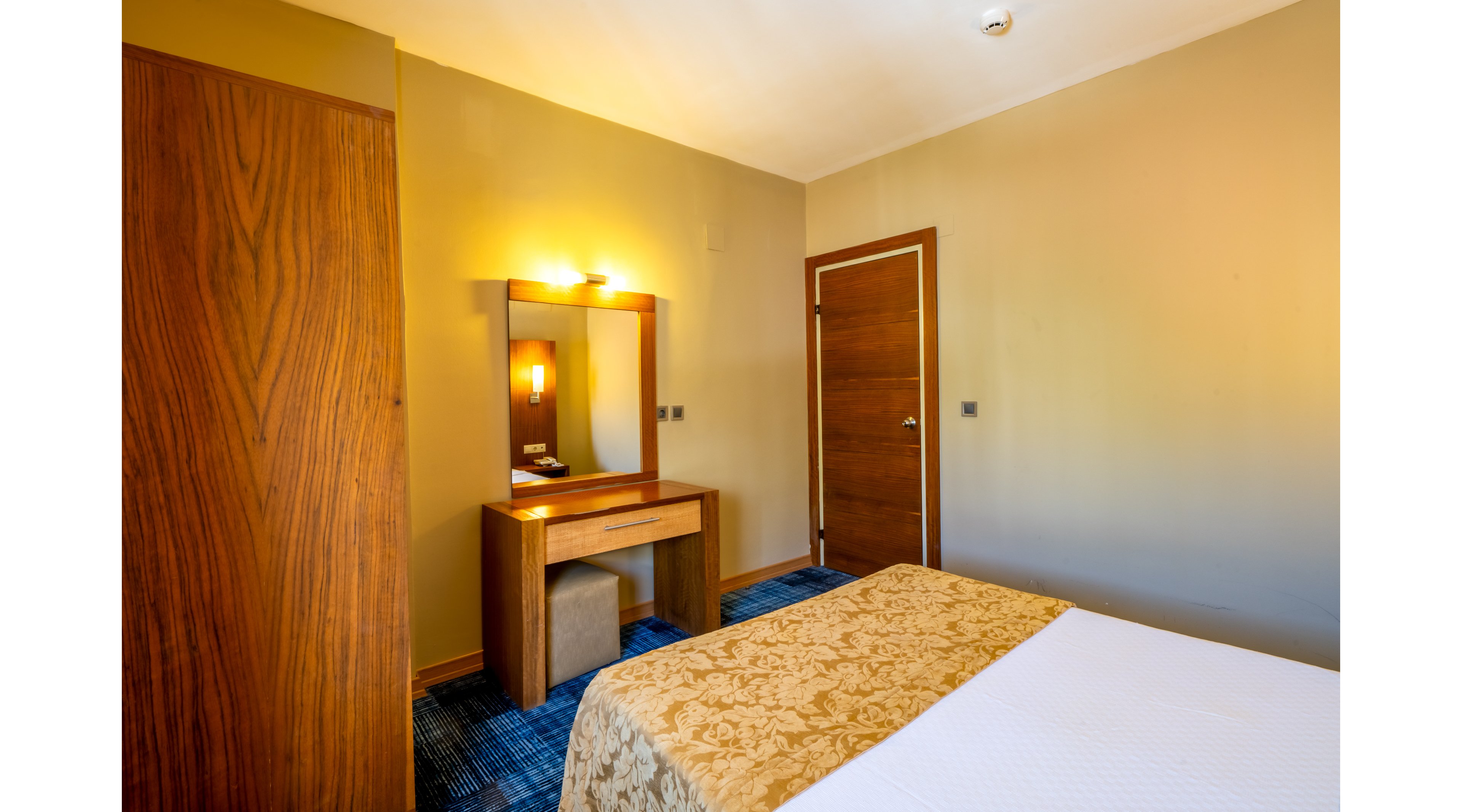 Club Cettia Apartments