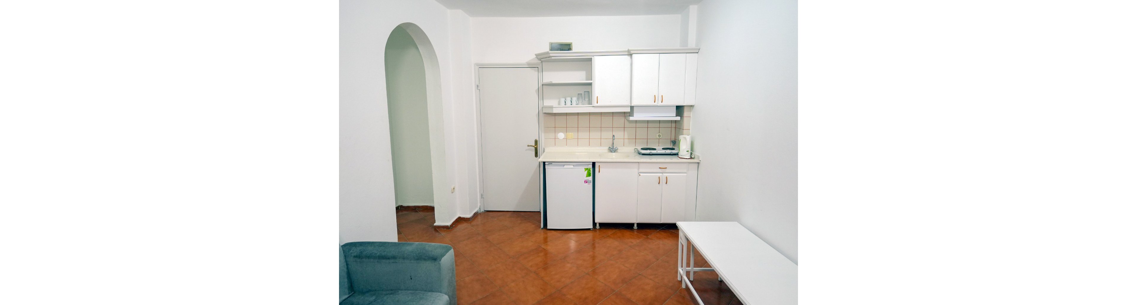 Club Dante Apartments