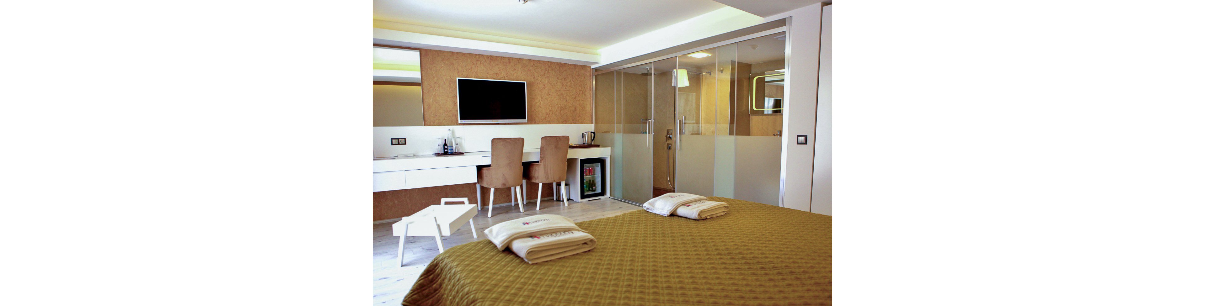 Rhapsody Hotel & Spa