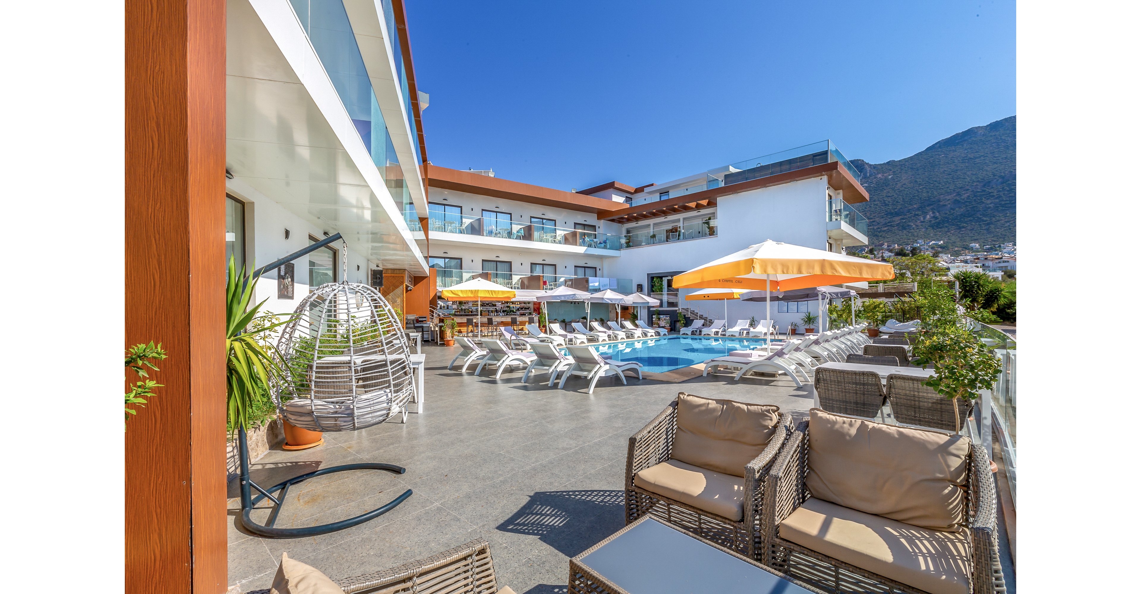 Rhapsody Hotel & Spa