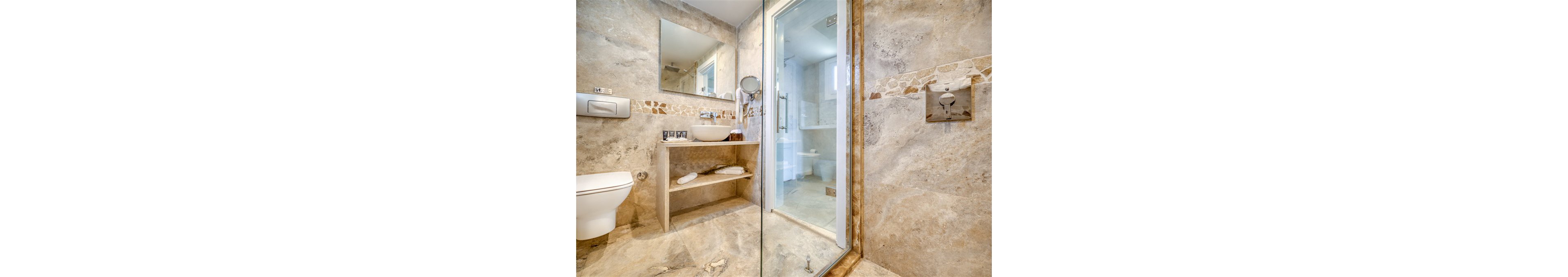 Peninsula Gardens Hotel & Beach