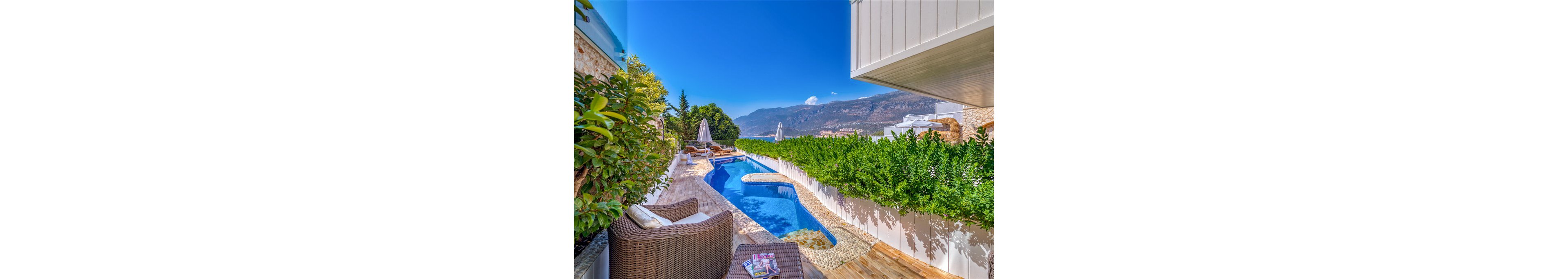 Peninsula Gardens Hotel & Beach