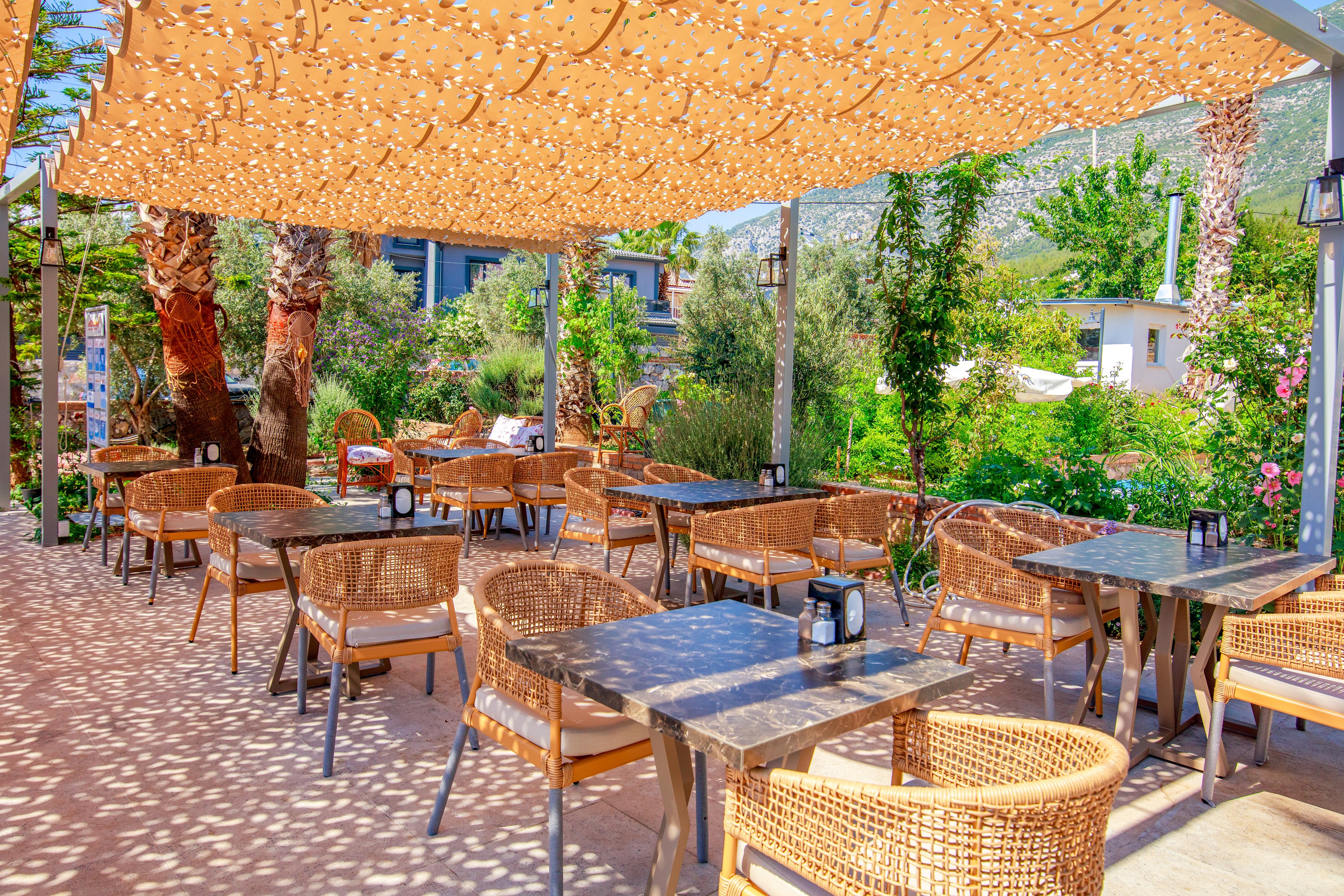 Milky Way Hotel & Apartments