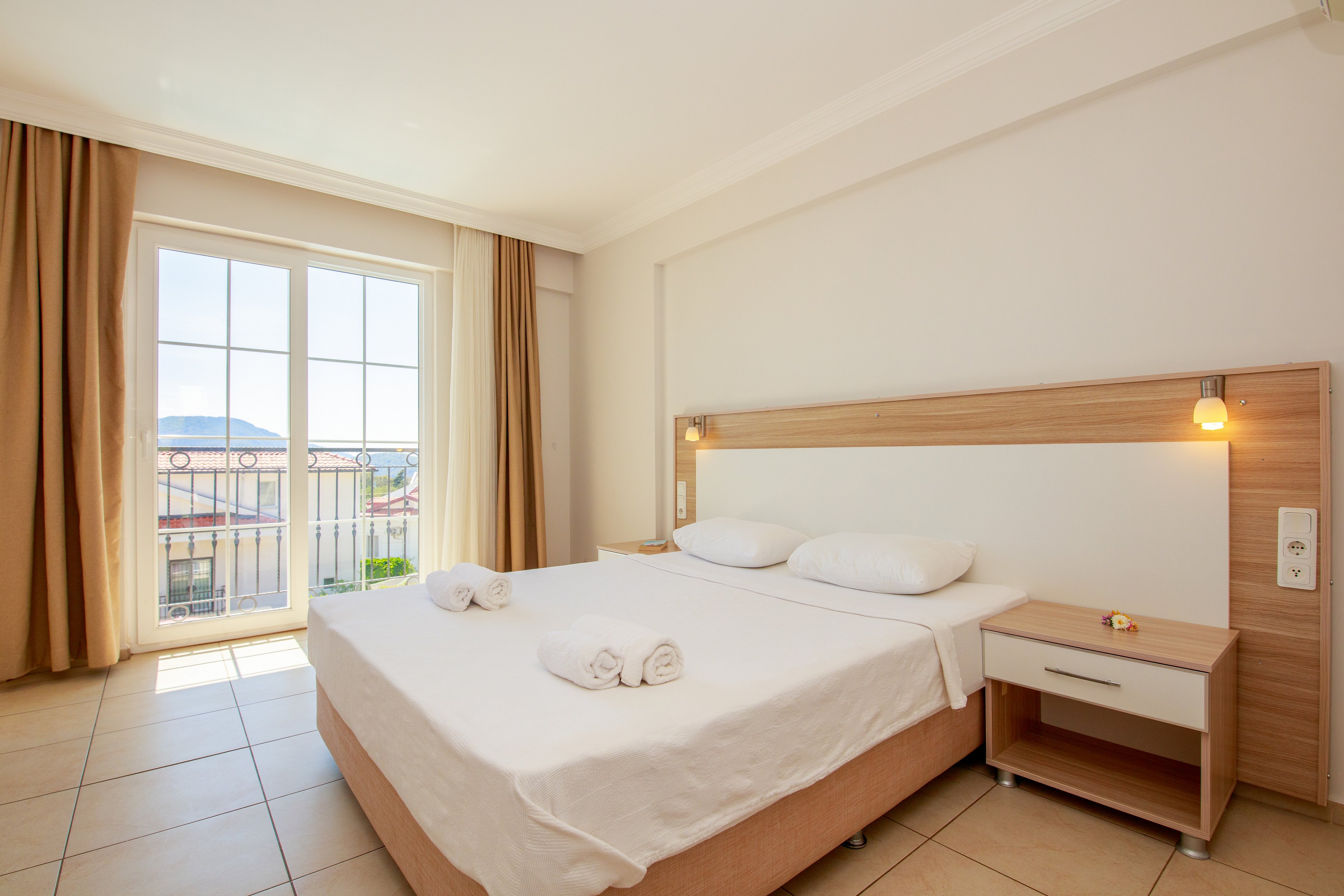 Milky Way Hotel & Apartments