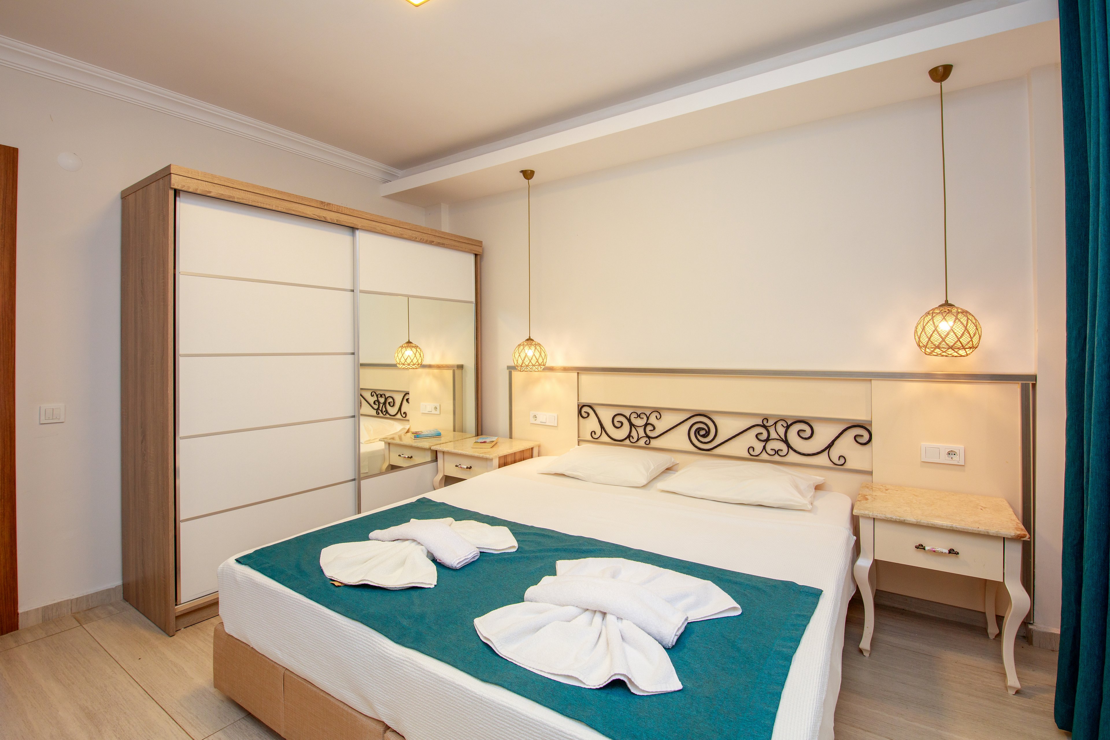 Milky Way Hotel & Apartments