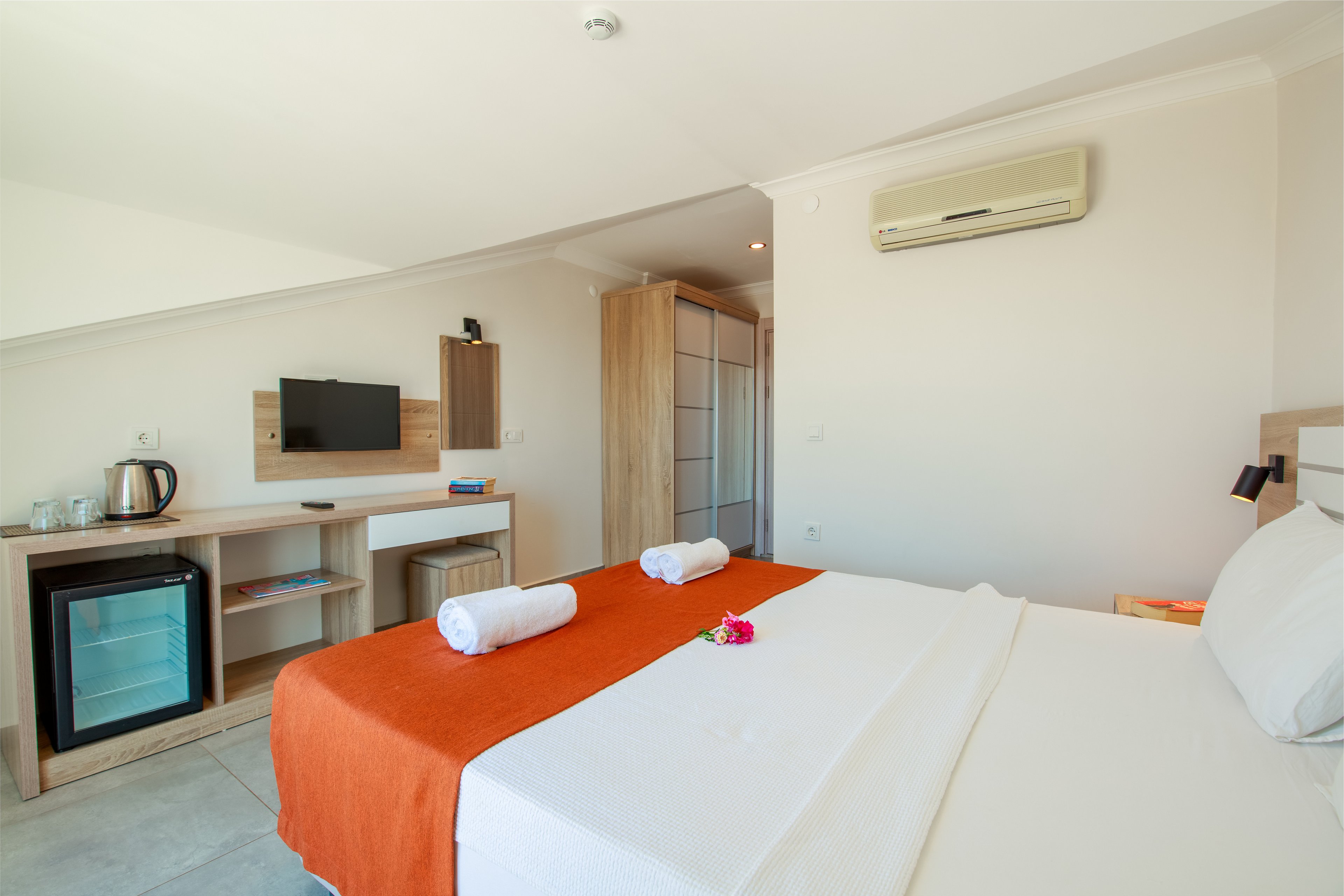 Milky Way Hotel & Apartments