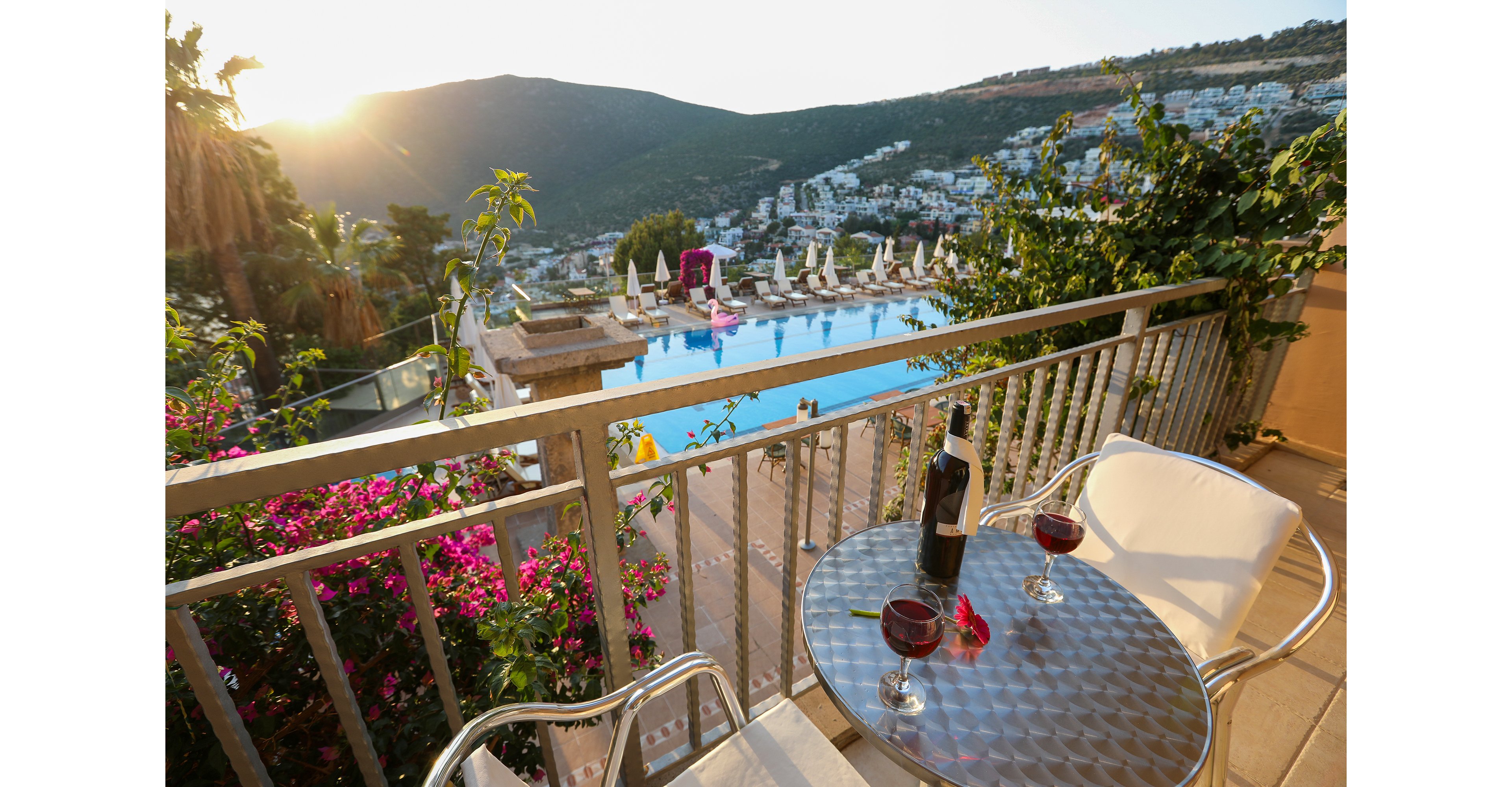 Happy Kalkan Hotel