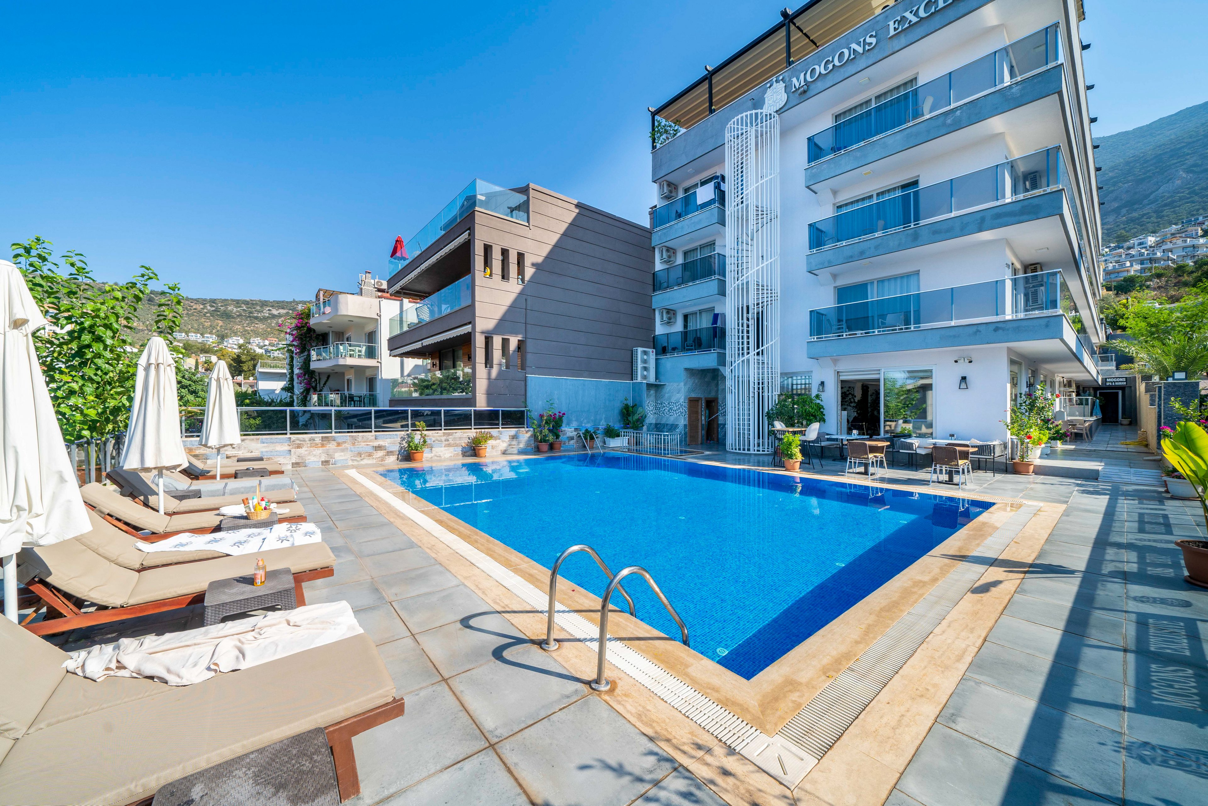 Mogons Exclusive Hotel