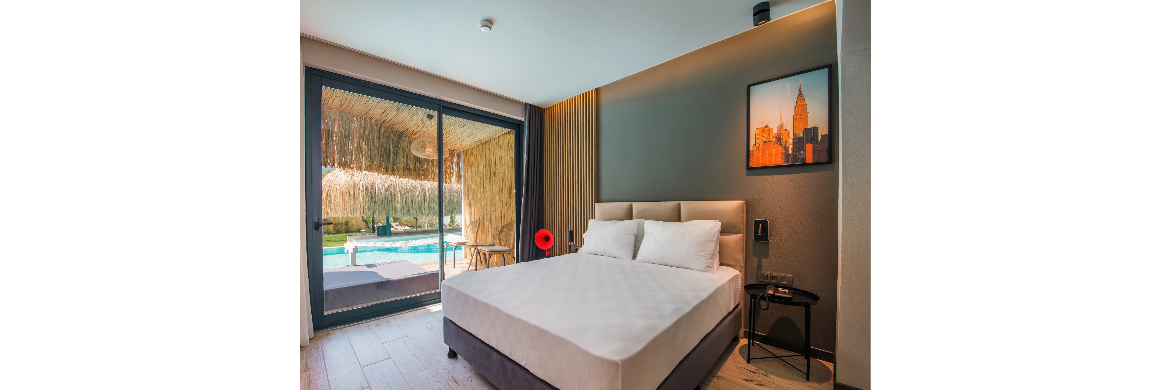 Morina Deluxe Hotel and Suites