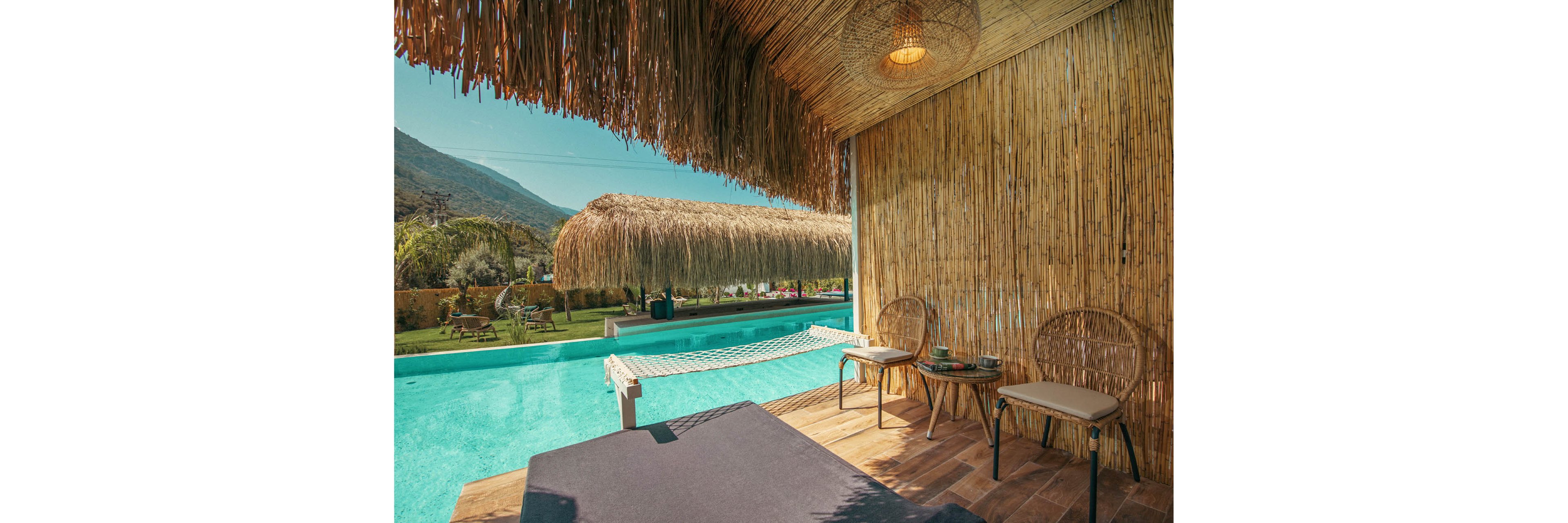 Morina Deluxe Hotel and Suites