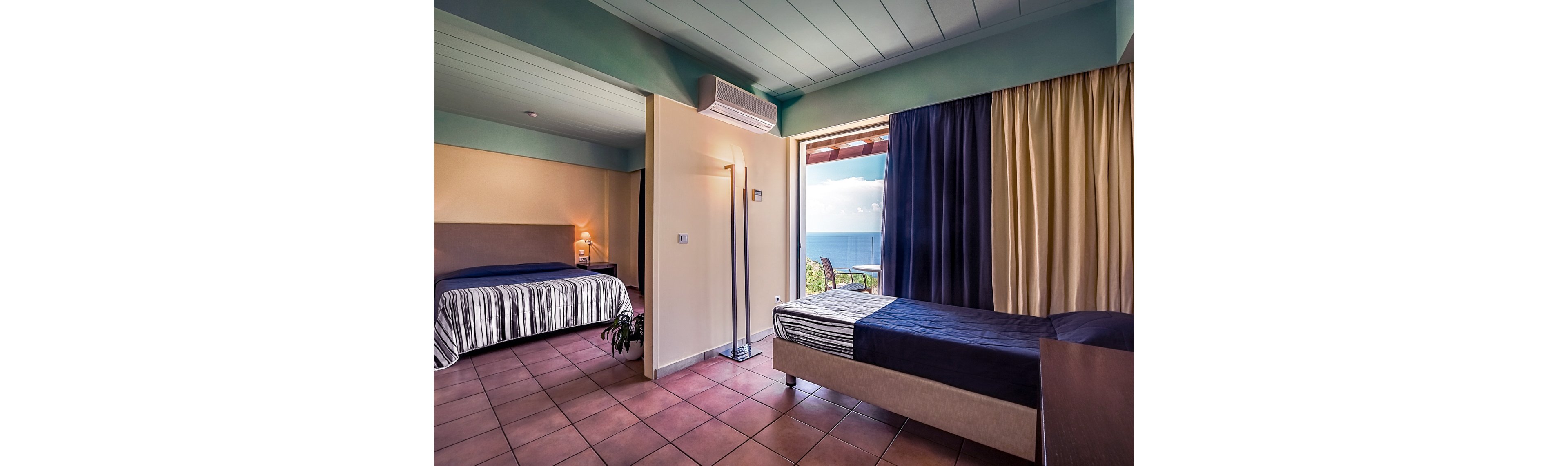 Louis Apostolata Island Resort & Spa