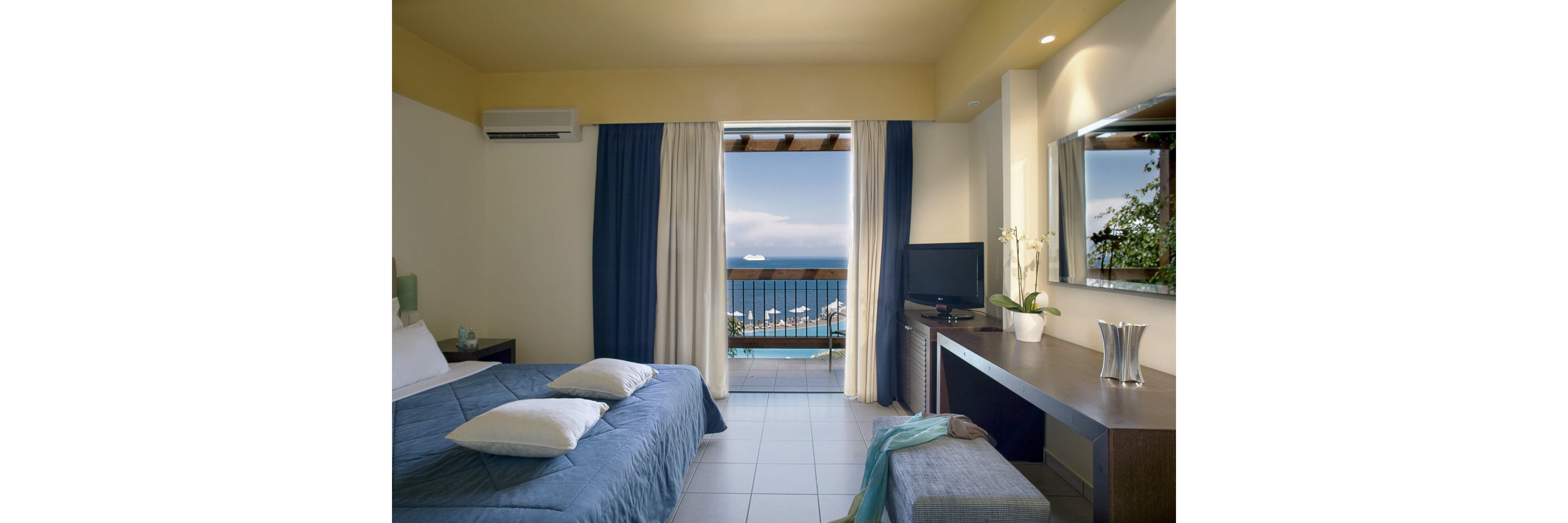 Louis Apostolata Island Resort & Spa