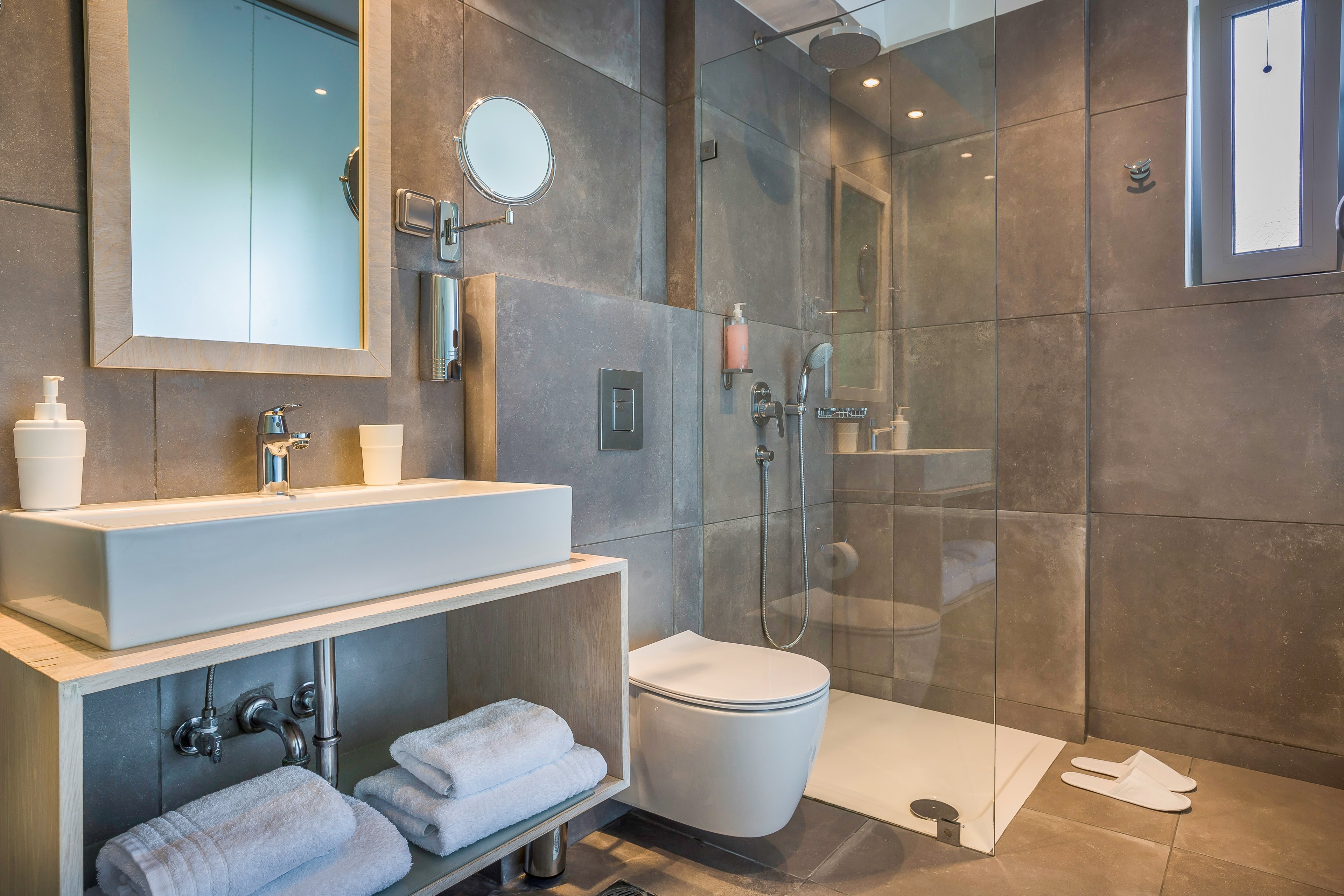 Astra Village Hotel & Suites