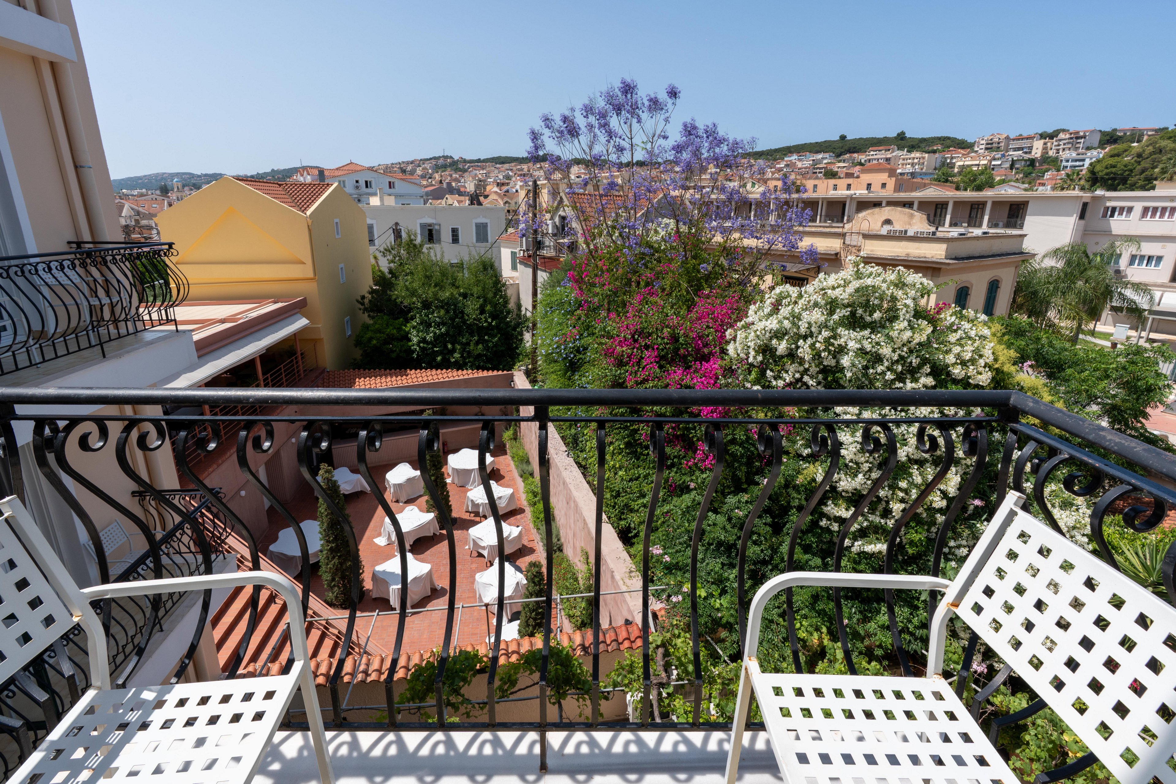 Mirabel City Center Hotel