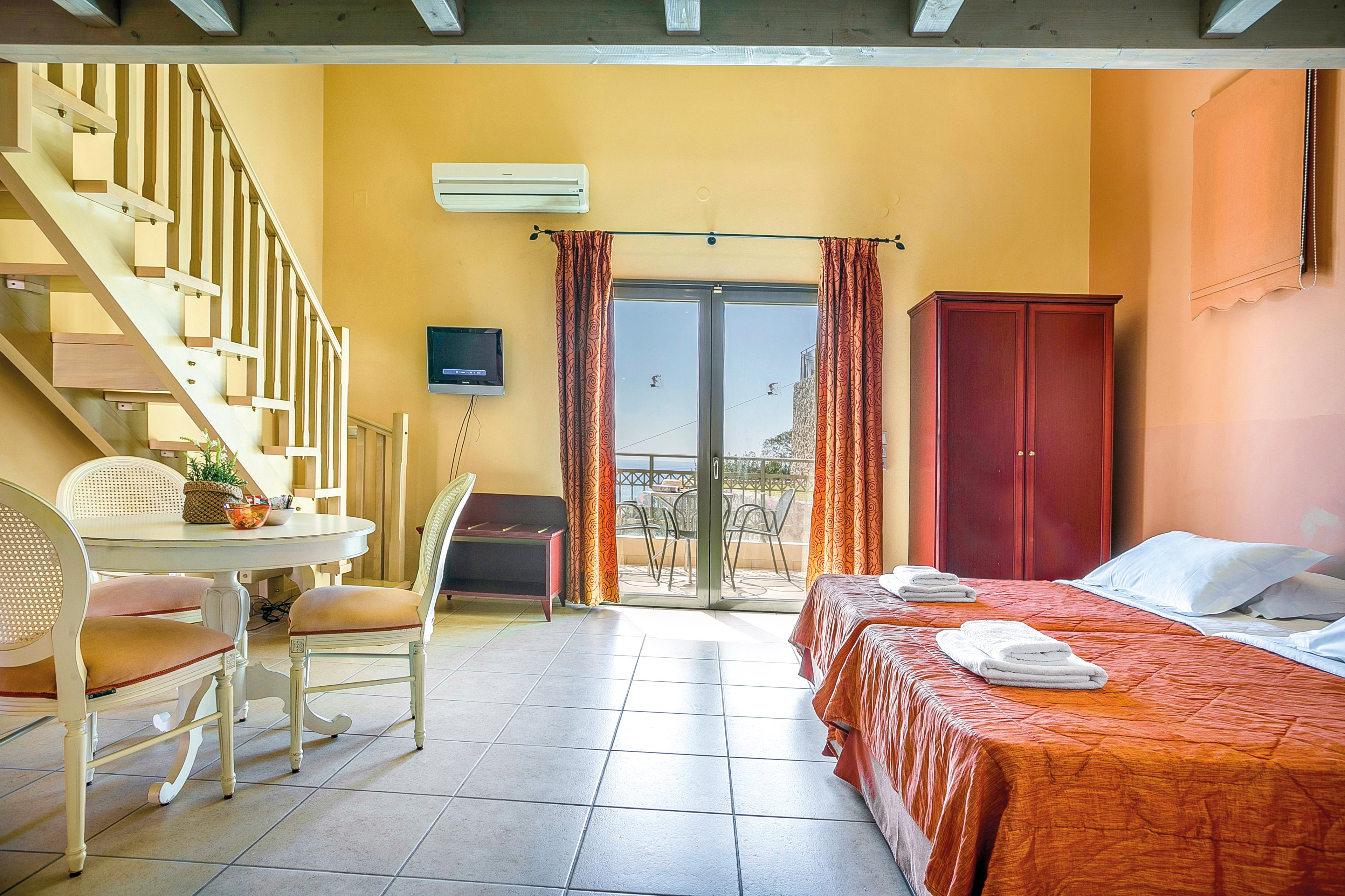 Crystal Palace Resort I