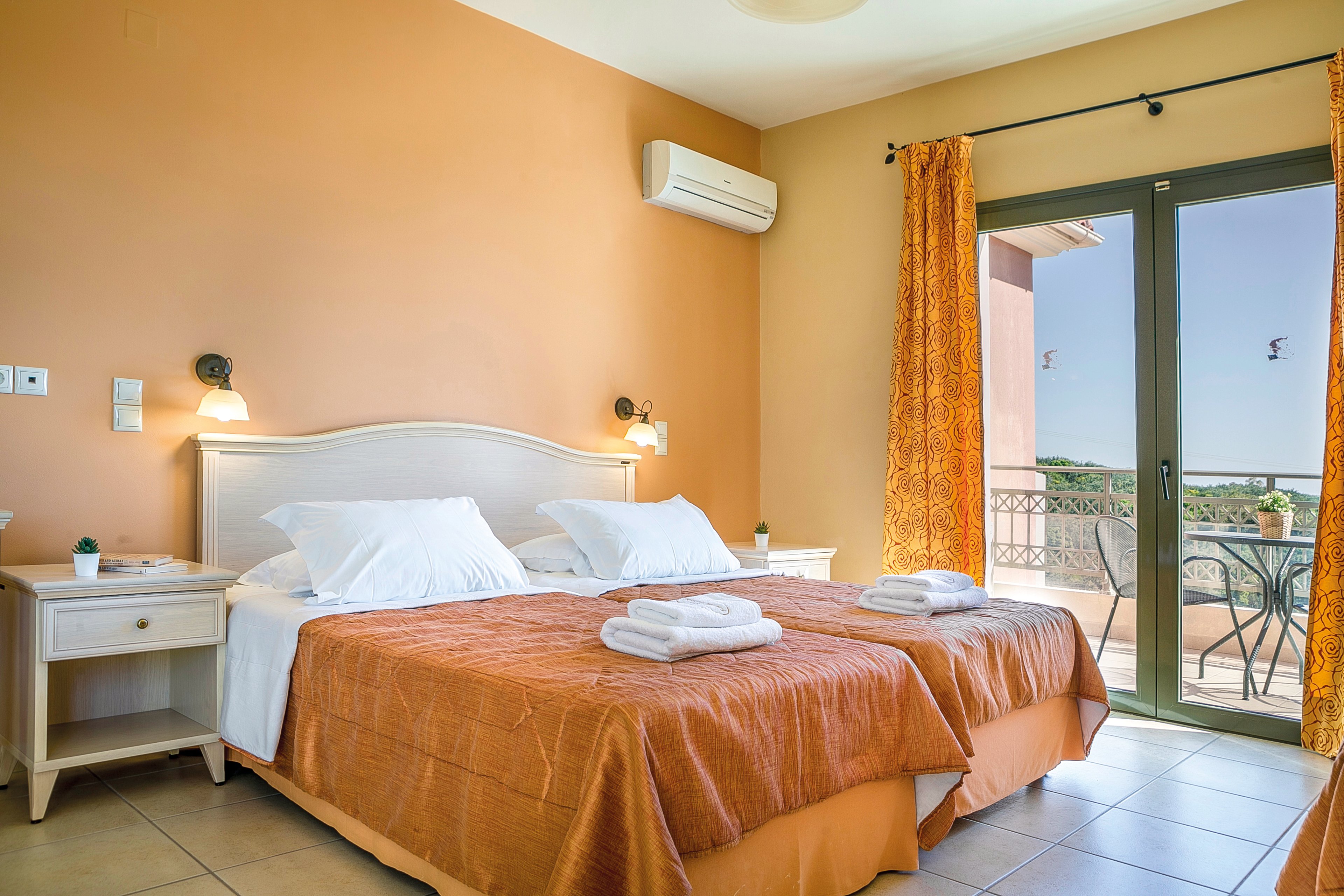 Crystal Palace Resort I