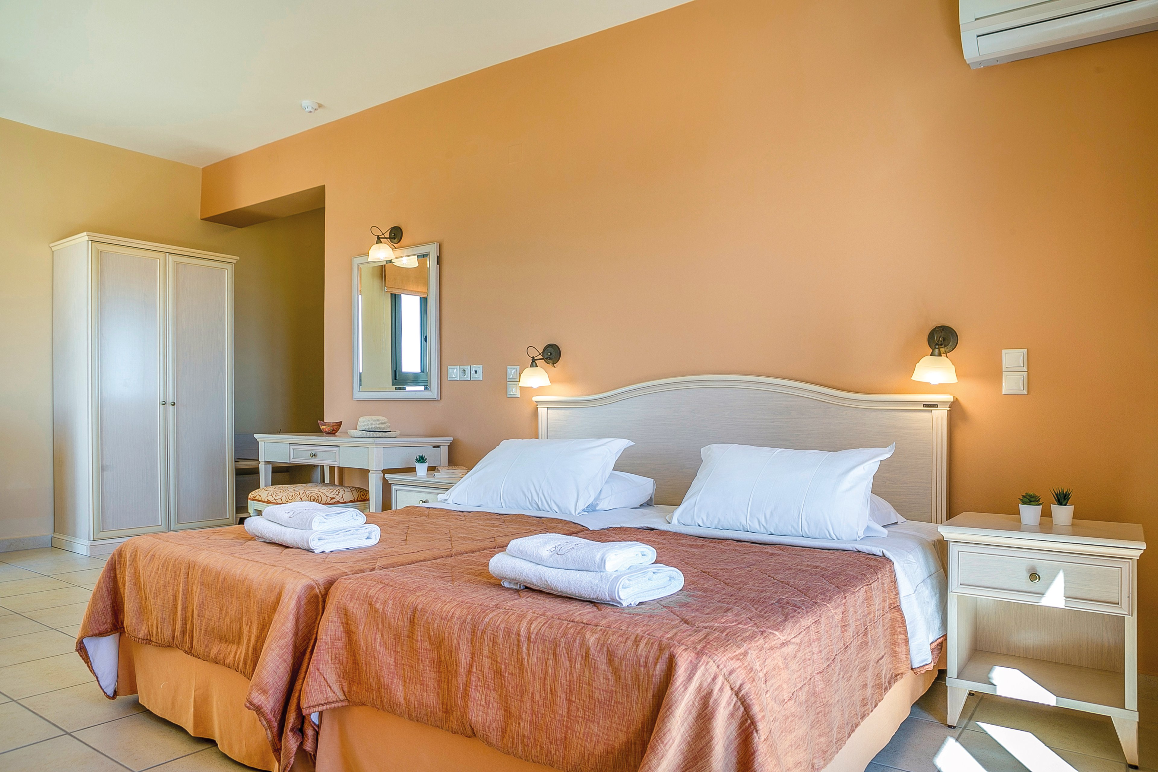 Crystal Palace Resort I