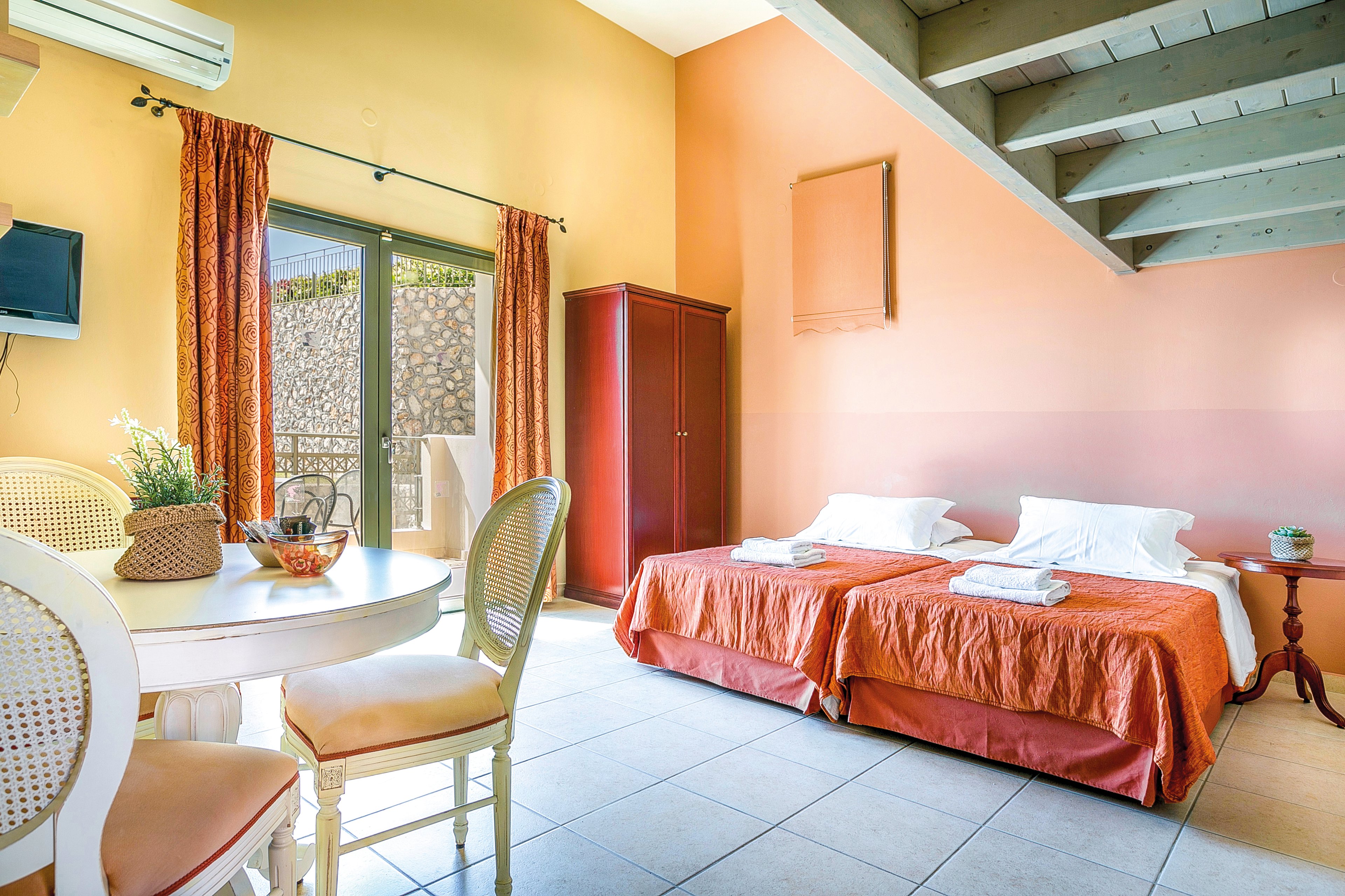 Crystal Palace Resort I