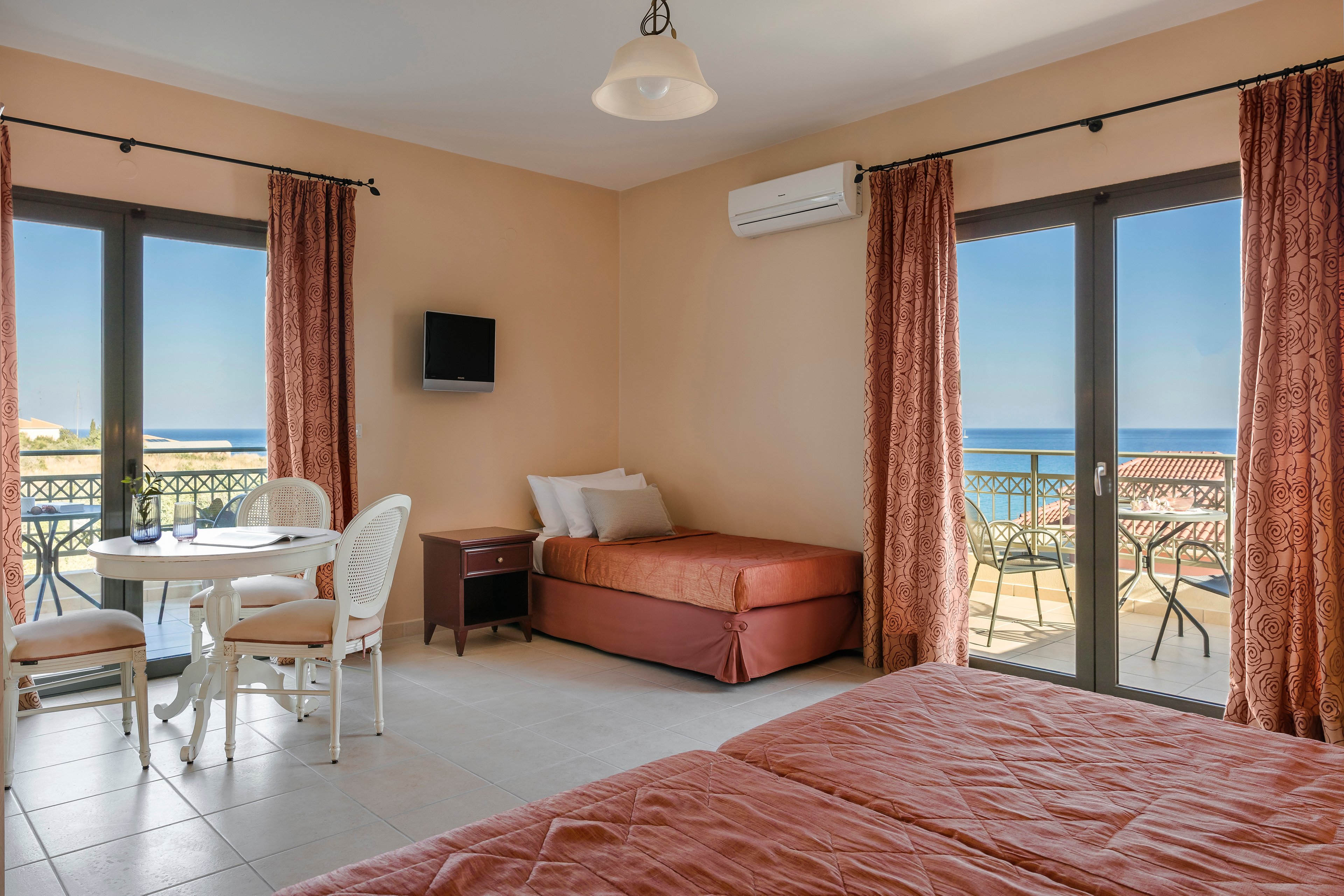 Crystal Palace Resort II