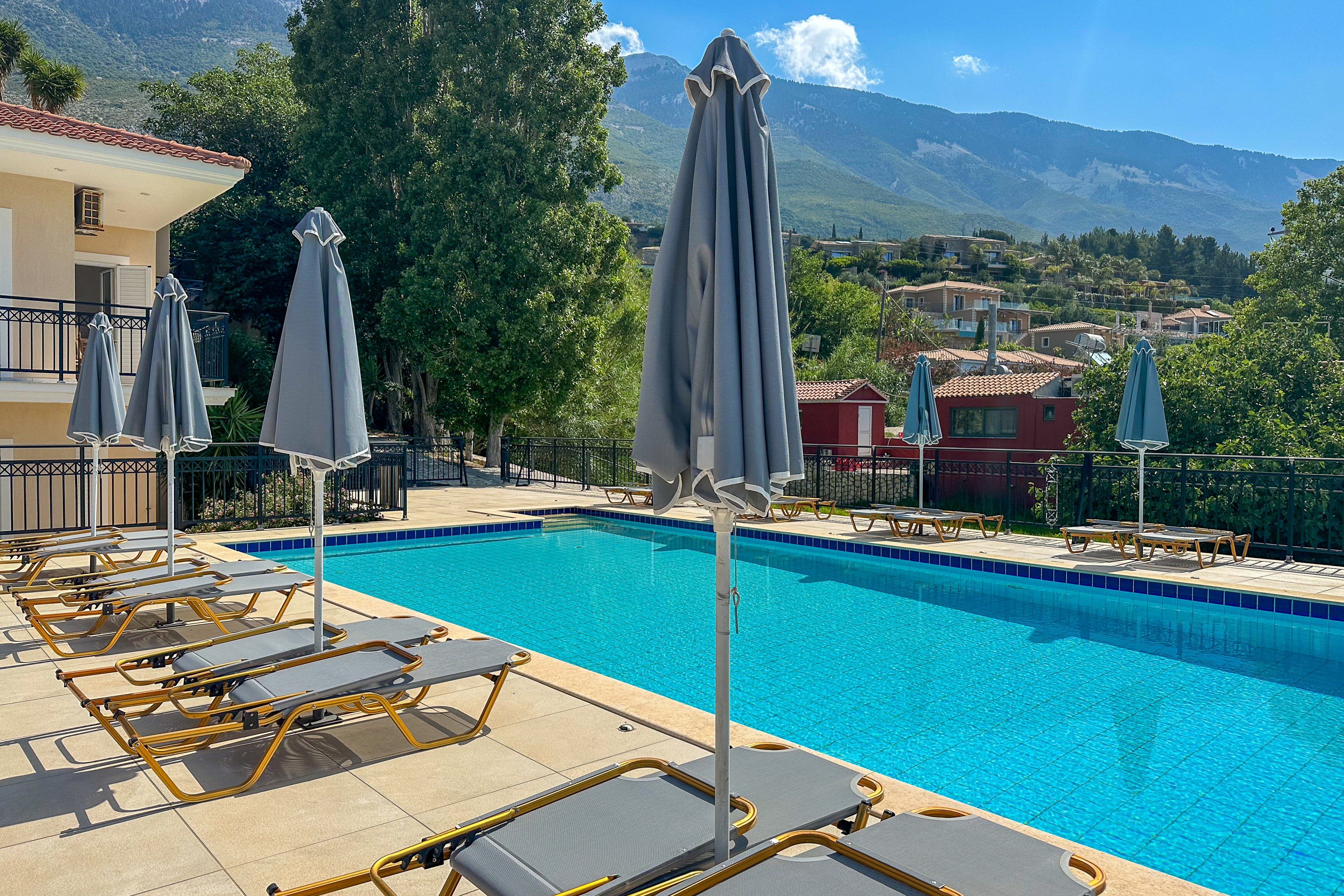 Lourdas Beach Apartments