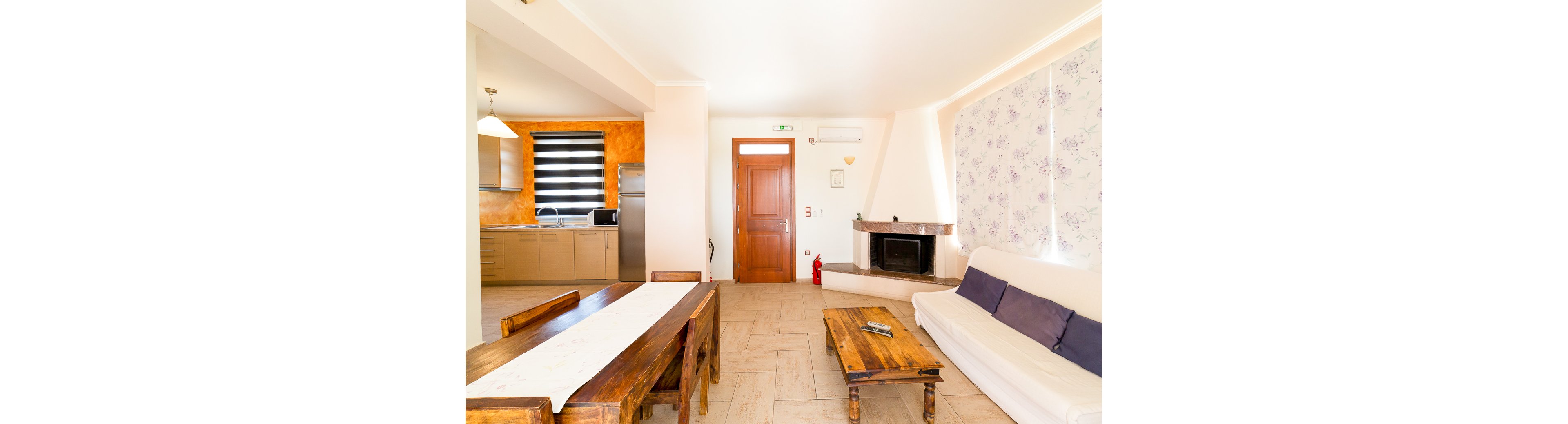 Apolafsi Studios & Apartments