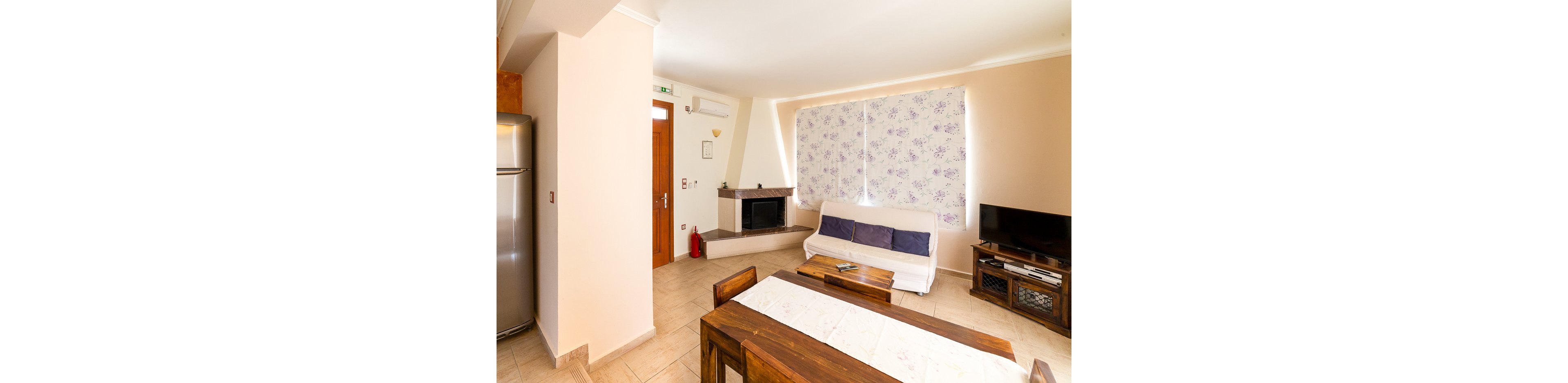 Apolafsi Studios & Apartments