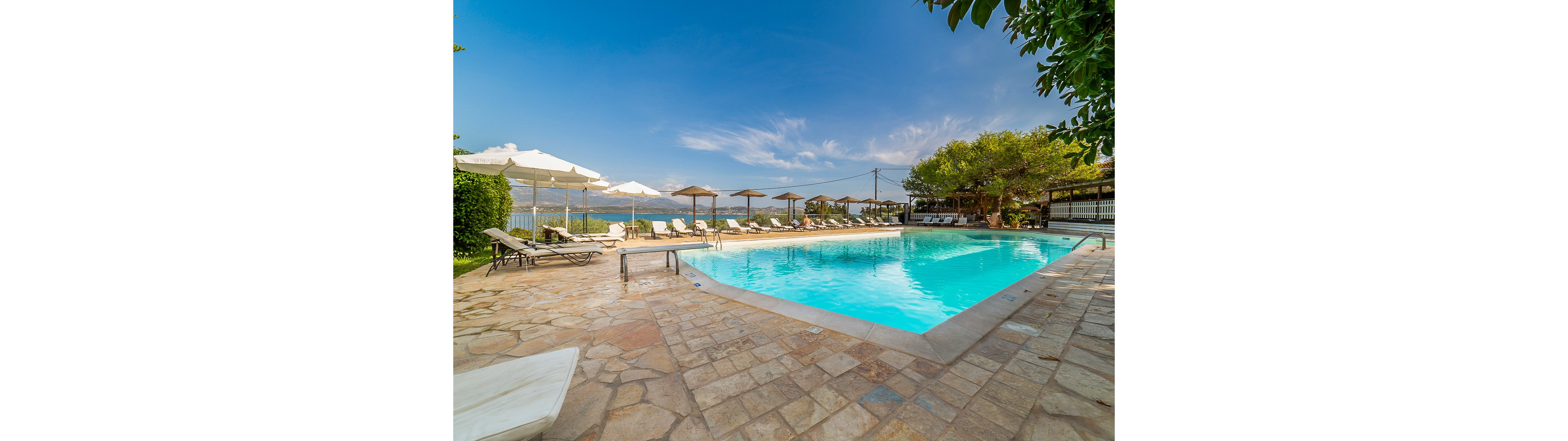 Apolafsi Studios & Apartments