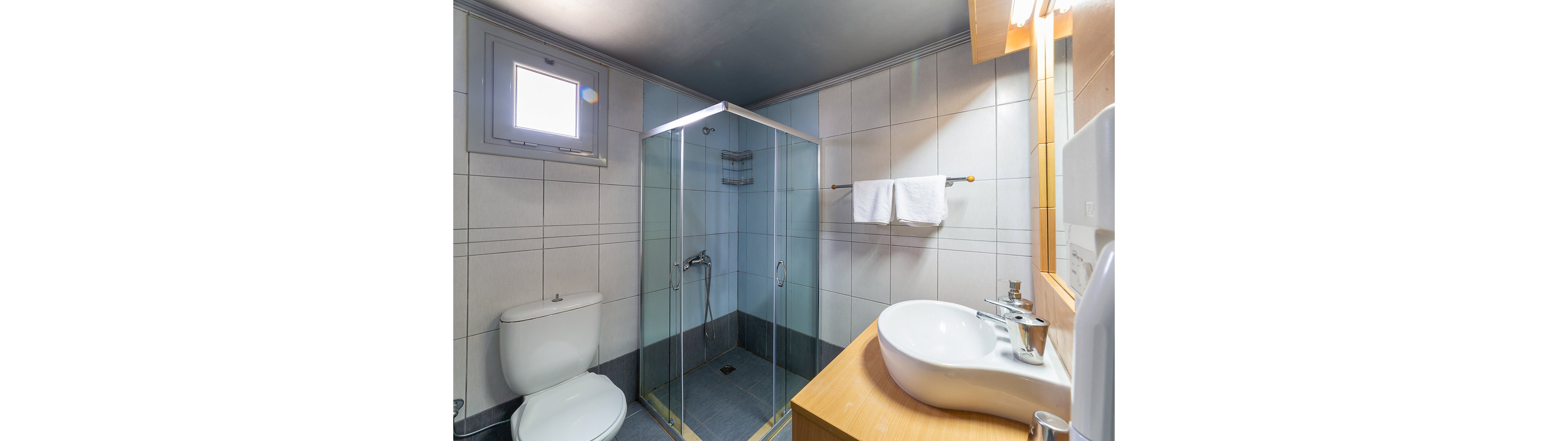 Apolafsi Studios & Apartments