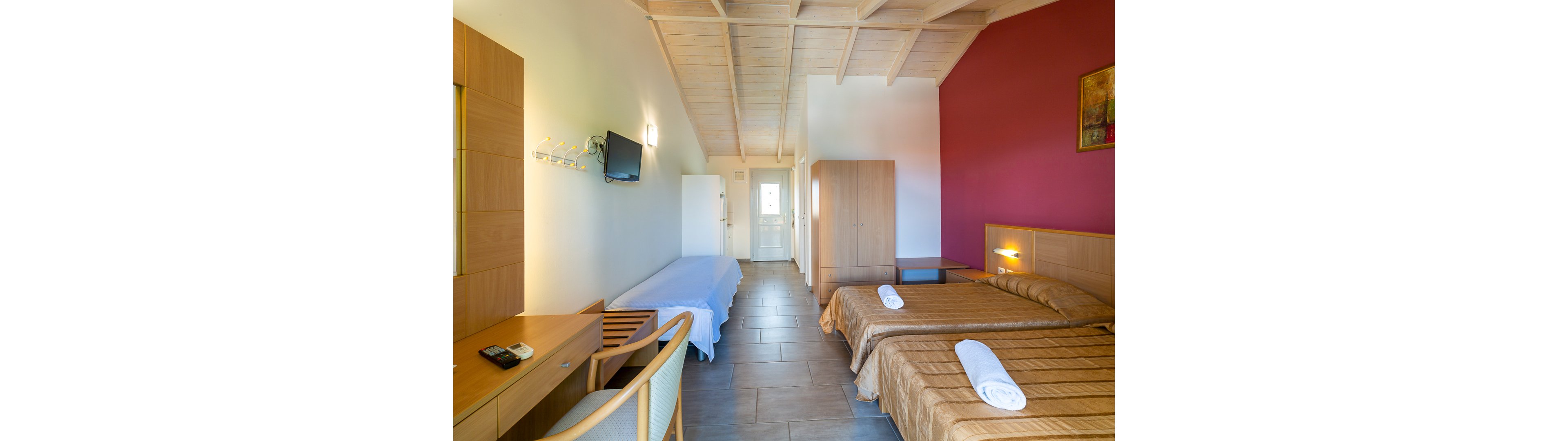 Apolafsi Studios & Apartments