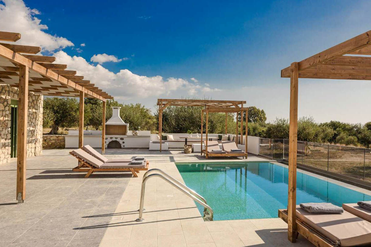 Dionisis Villa - Vintage