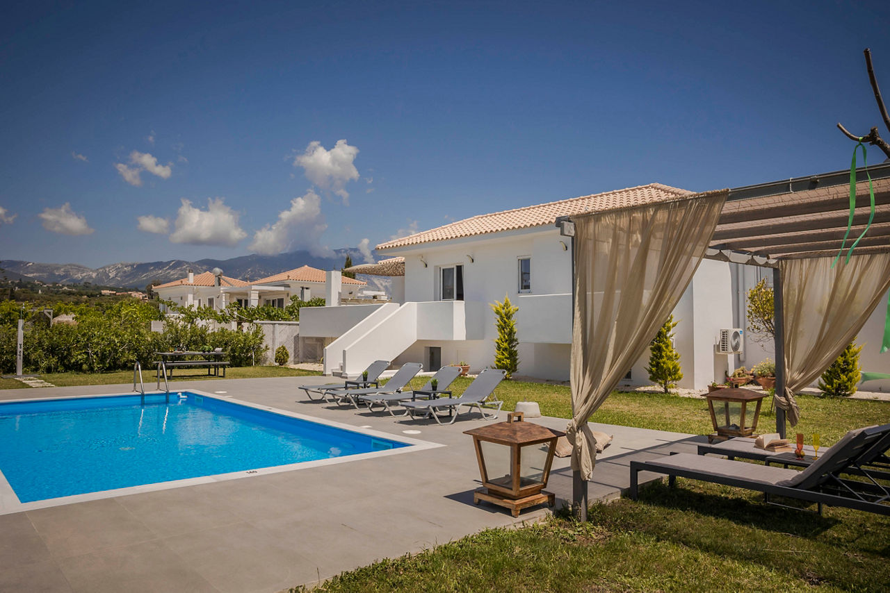 Ai Helis Summer House