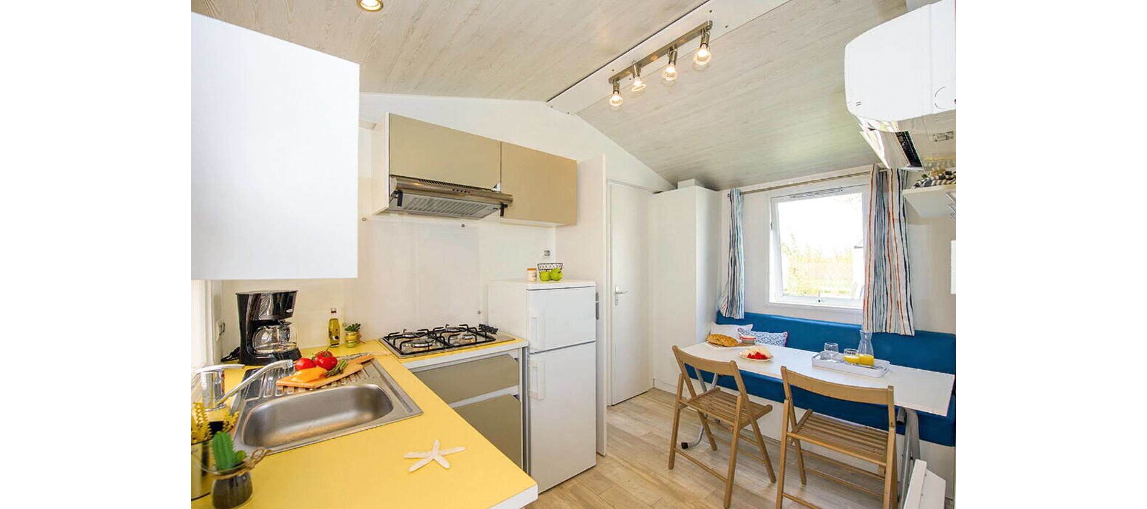 Chateau de Fonrives - EUROCAMP