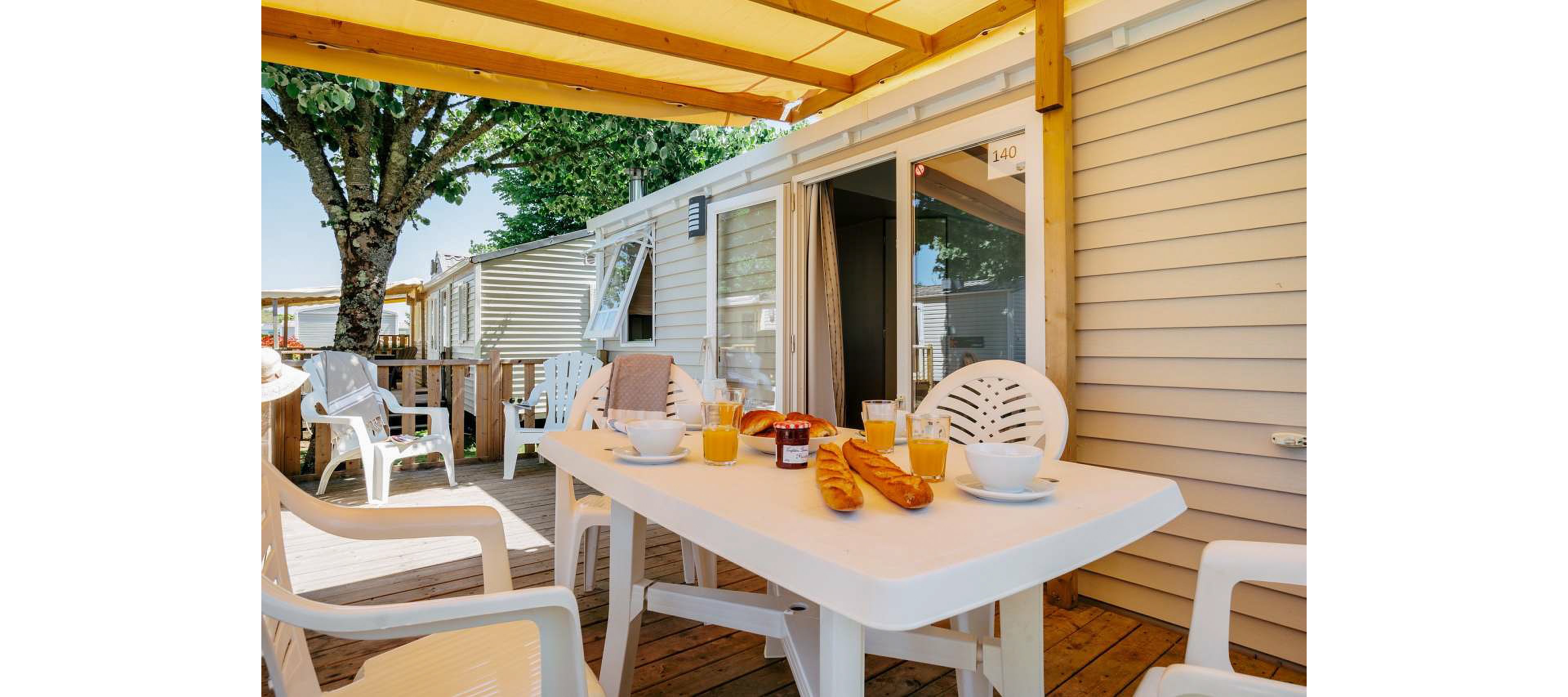 Chateau de Fonrives - EUROCAMP