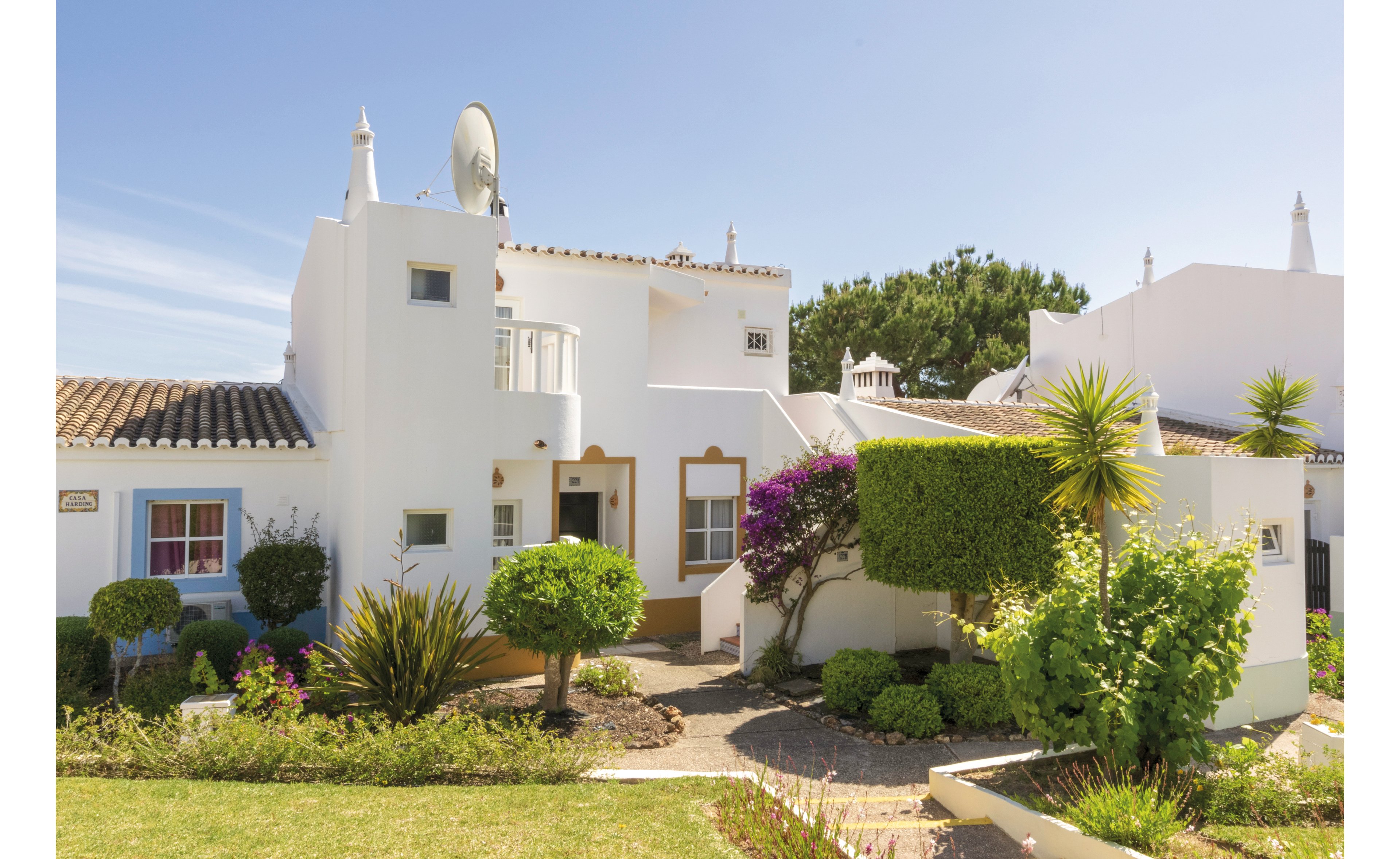 Rocha Brava Village Resort