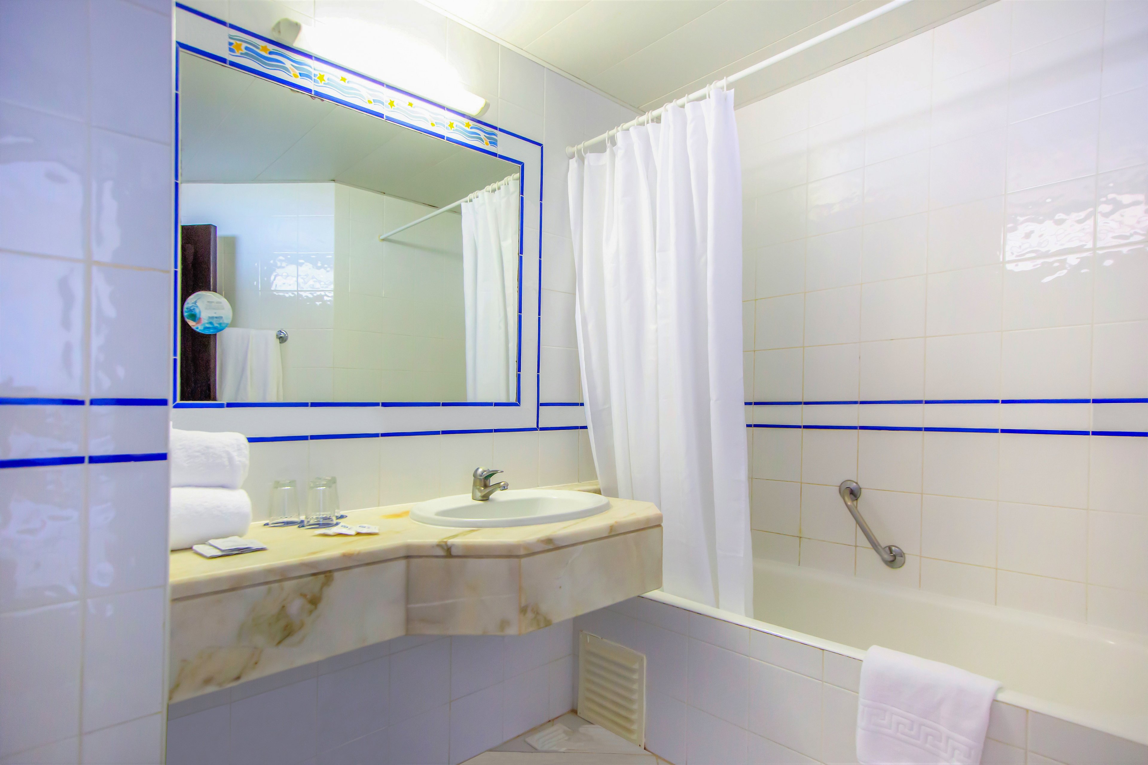 Auramar Beach Resort