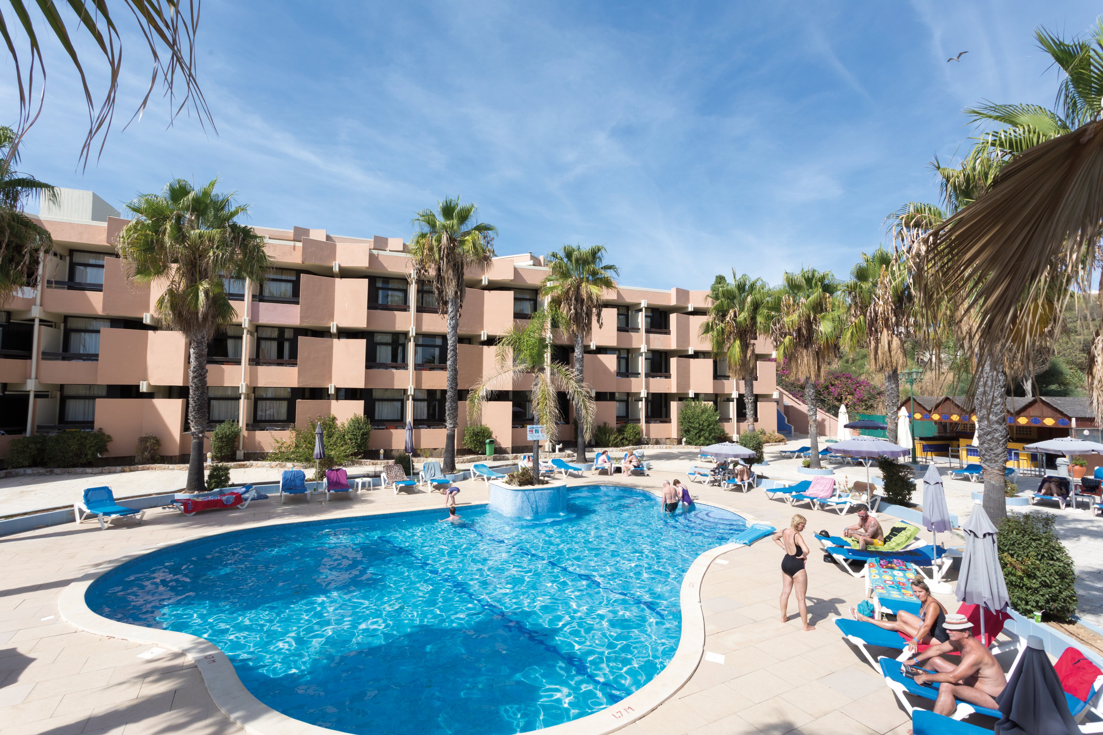 Auramar Beach Resort