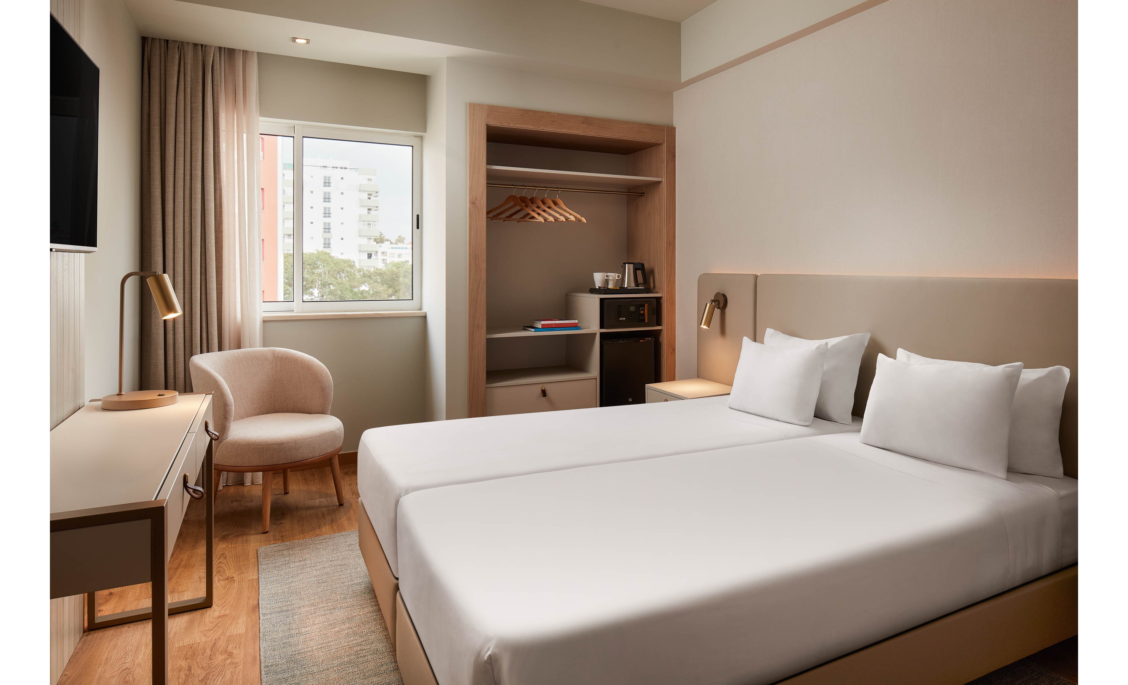 Dom Jose Beach Hotel