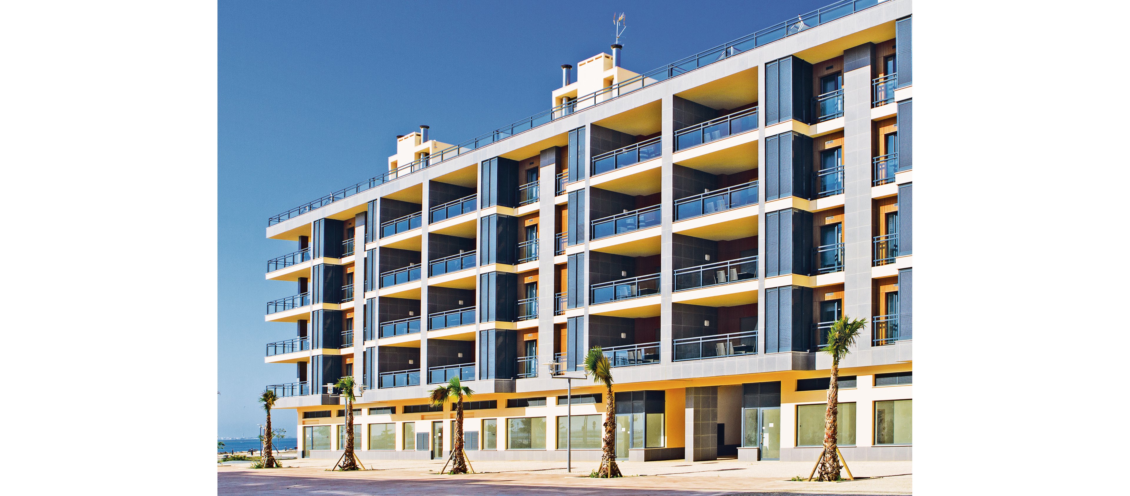 Real Marina Residence