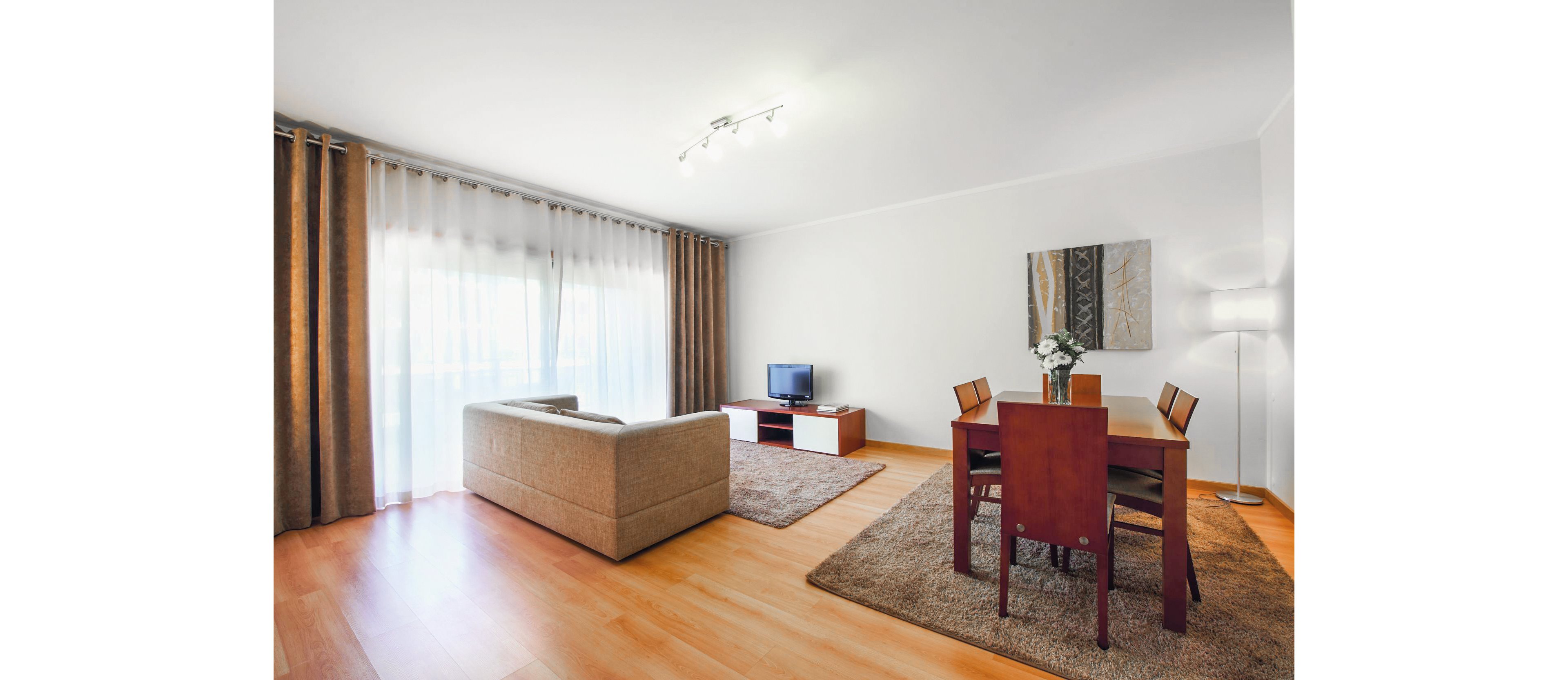 Real Marina Residence